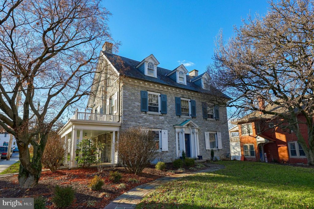 Photo of 402 S State Street, Ephrata, PA 17522 (MLS # PALA2045250)