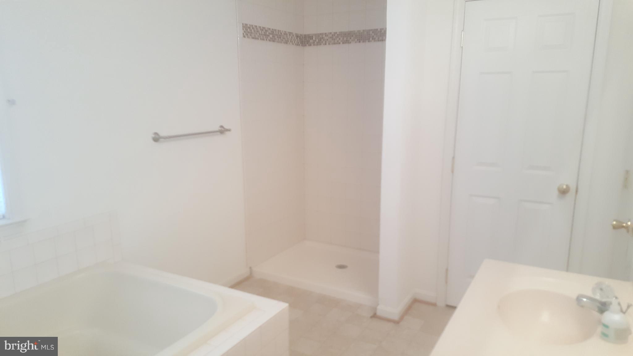 IDA LAVENDER ESTATE - Residential