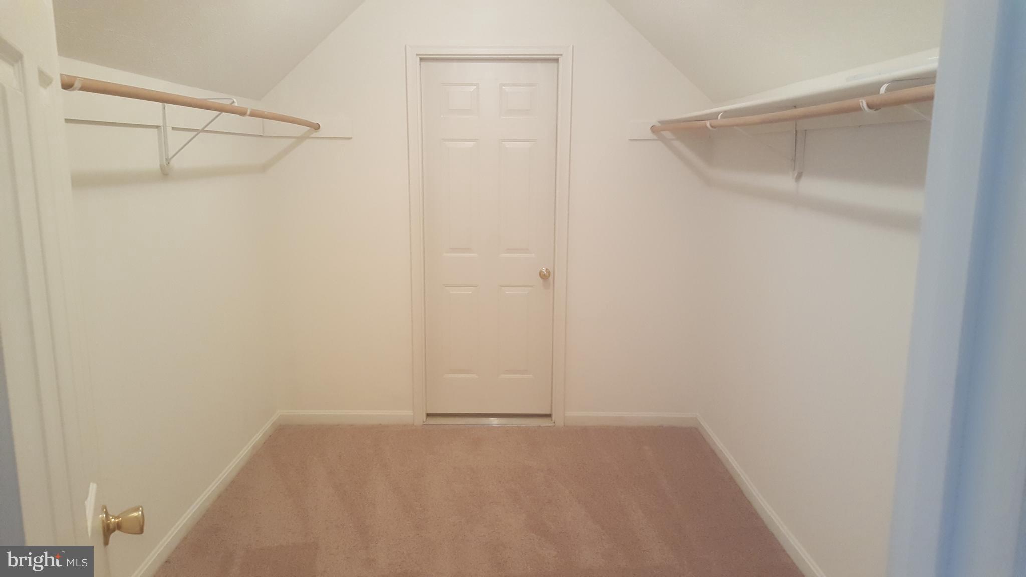 IDA LAVENDER ESTATE - Residential