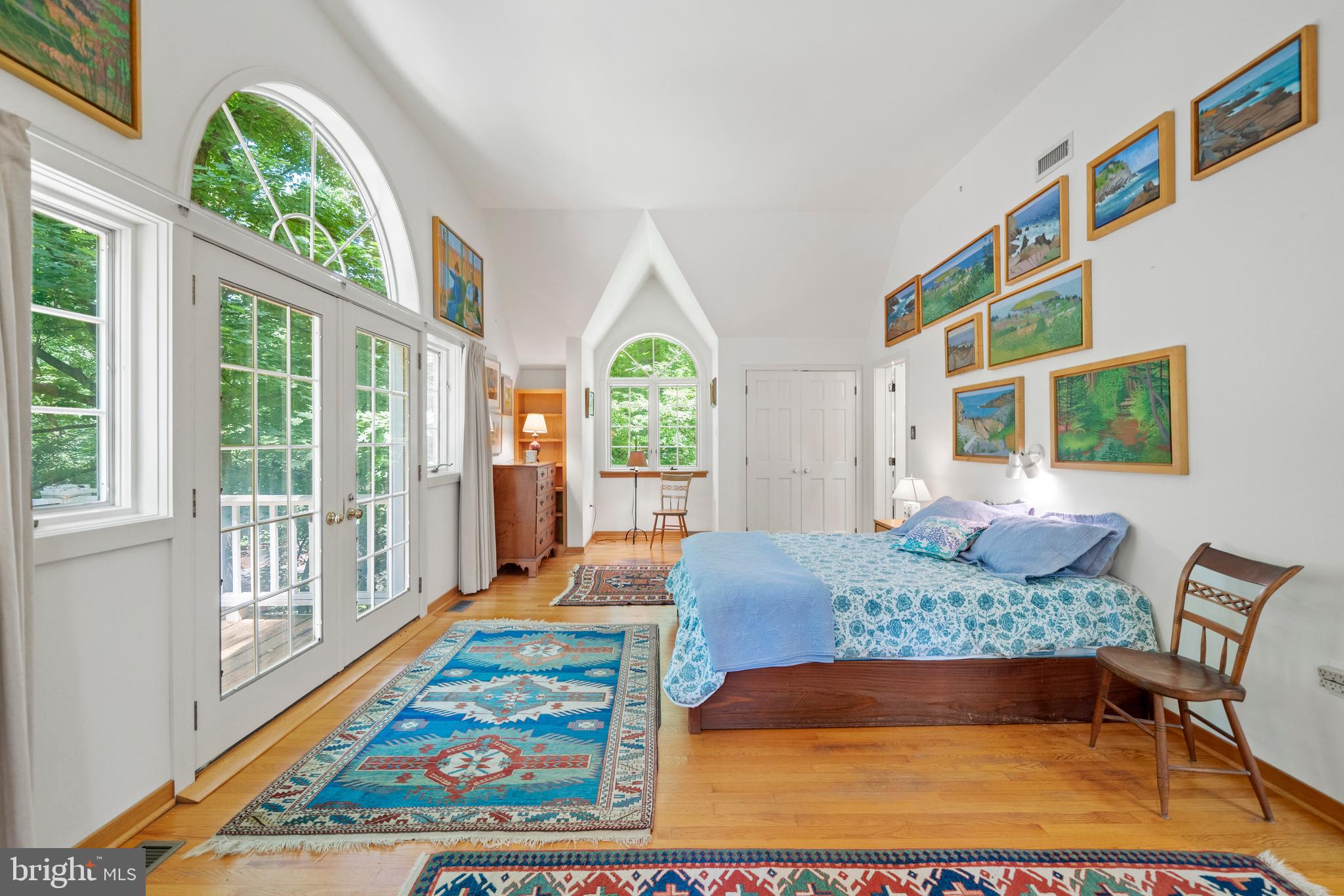 CHESTNUT HILL - Residential