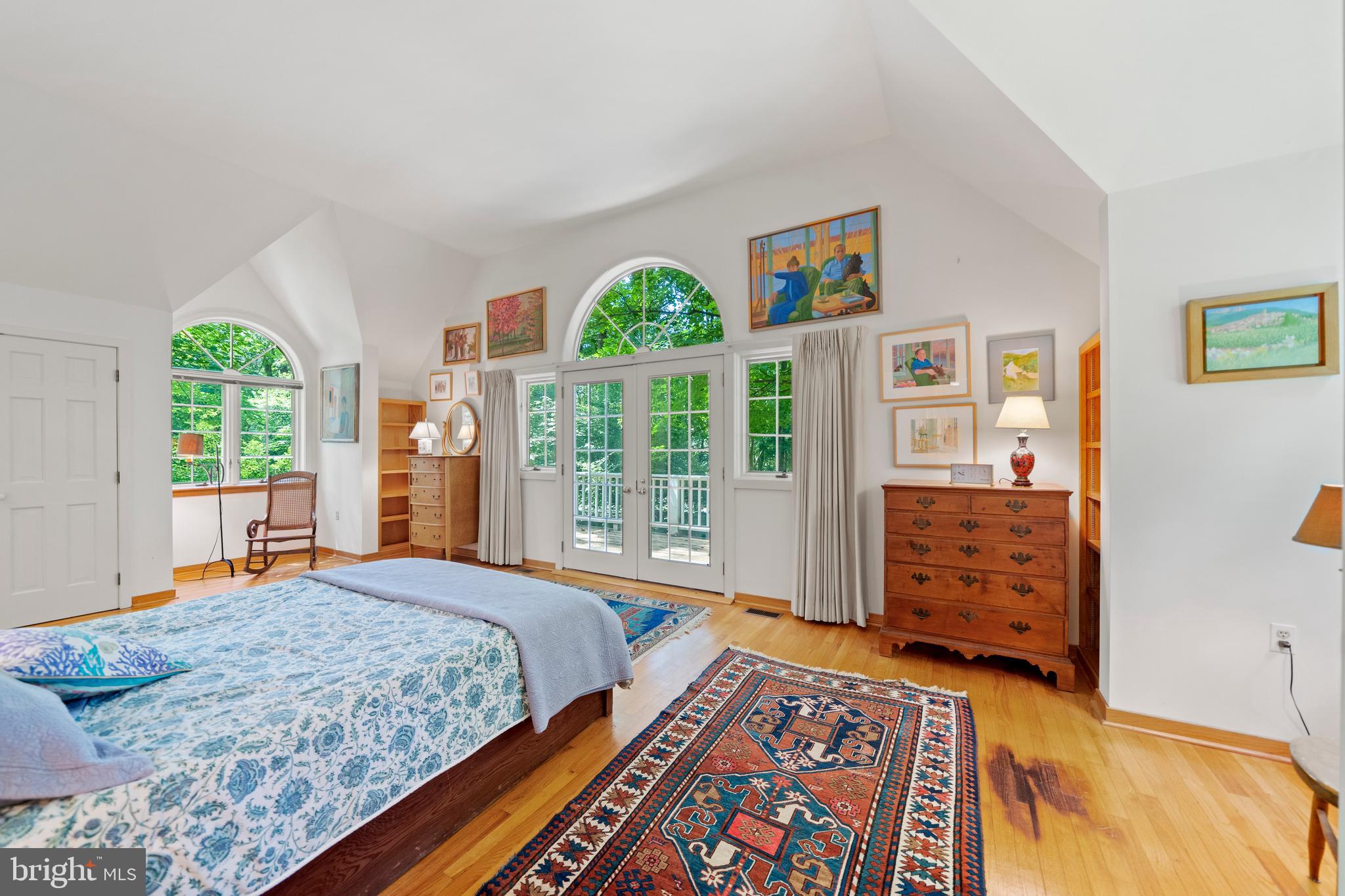 CHESTNUT HILL - Residential