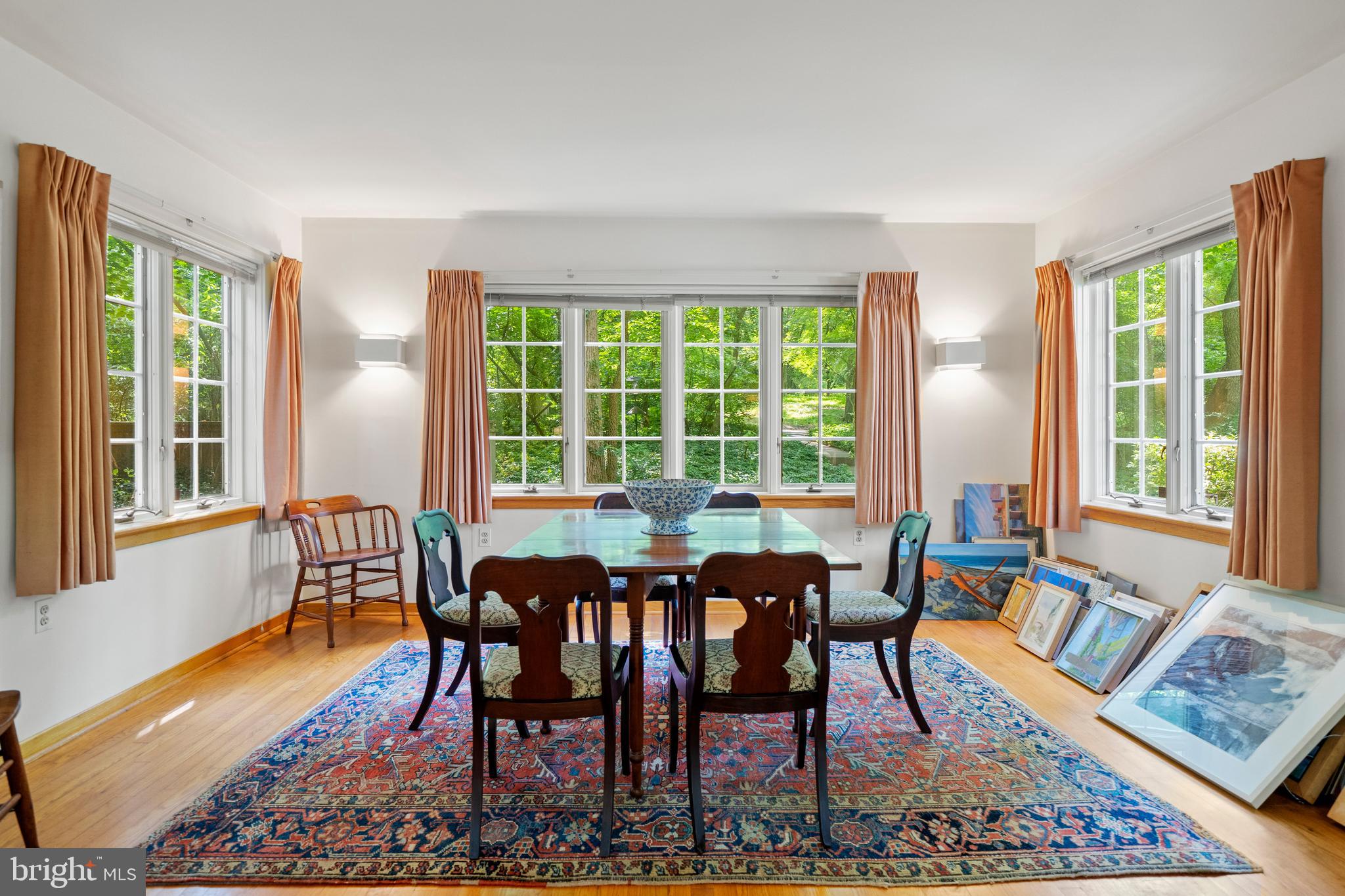 CHESTNUT HILL - Residential