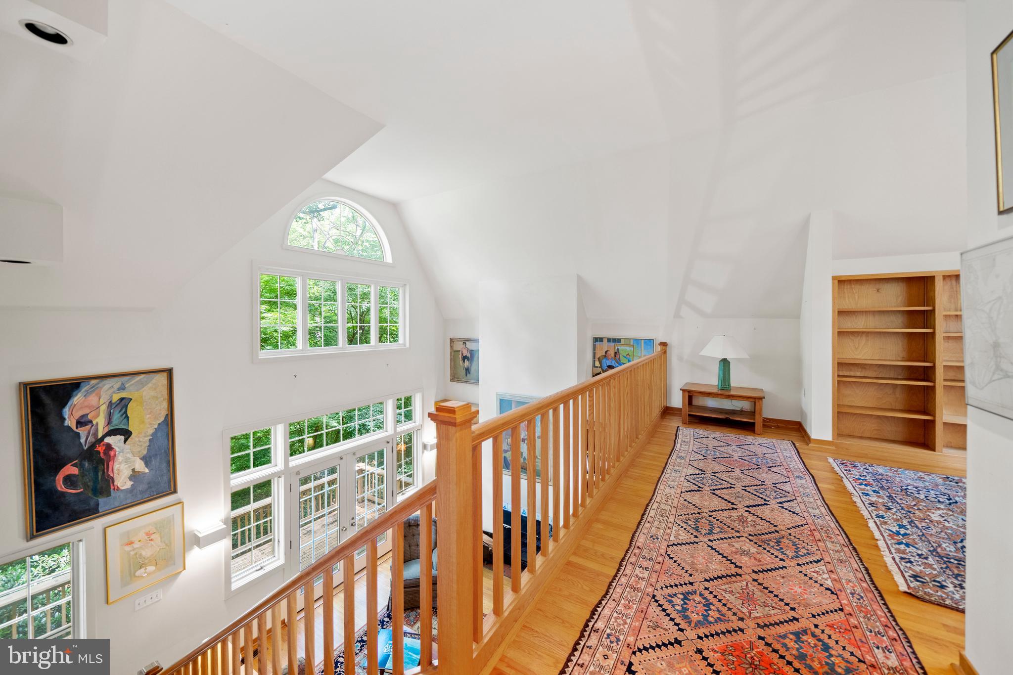 CHESTNUT HILL - Residential