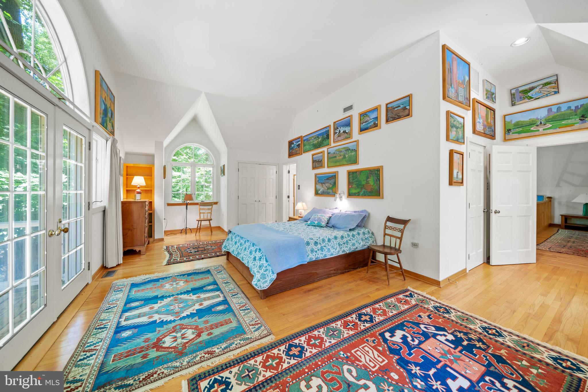 CHESTNUT HILL - Residential