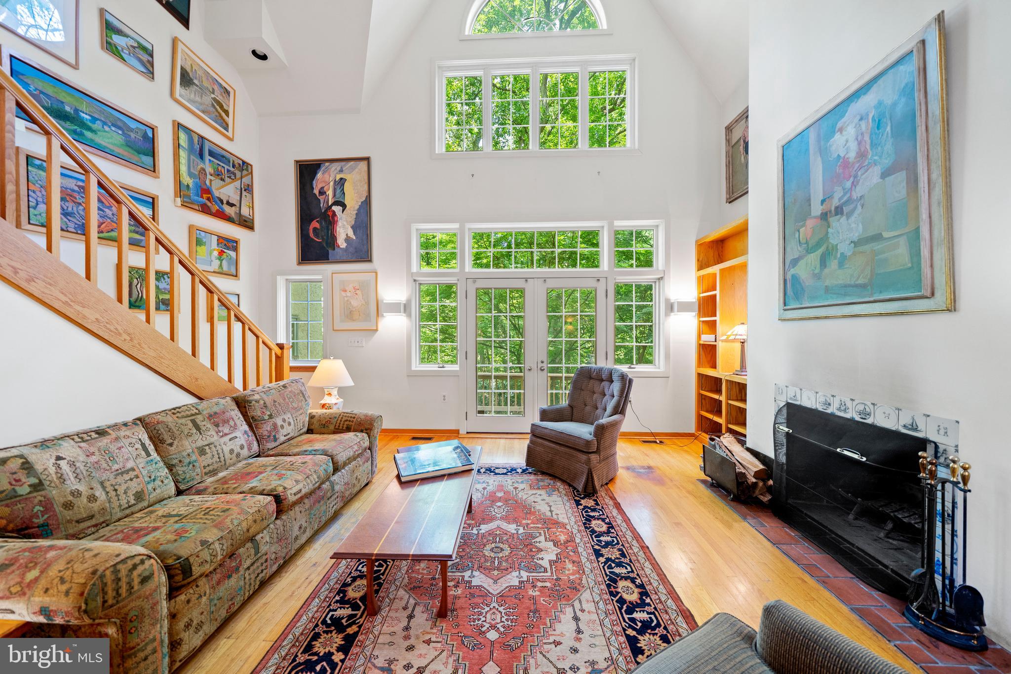 CHESTNUT HILL - Residential