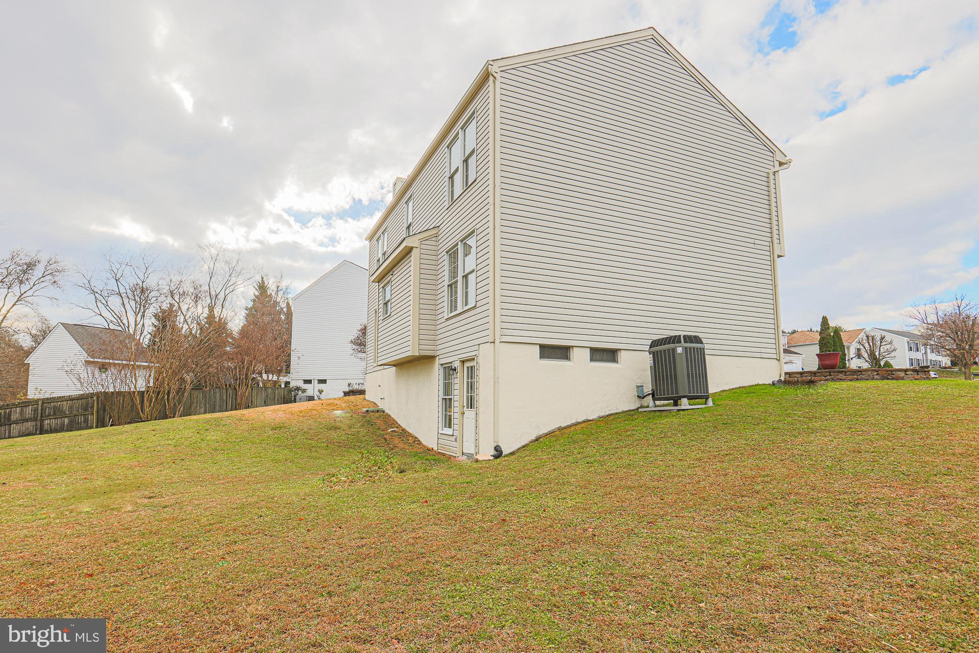 BRITINAY IV - Residential