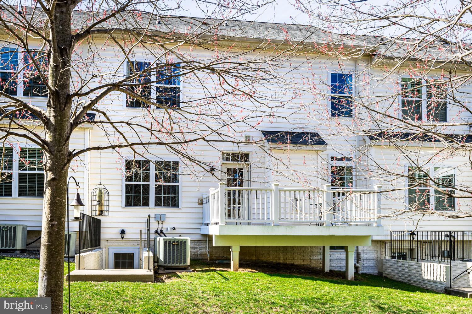 ENCLAVE AT ELLICOTT STATION - Residential