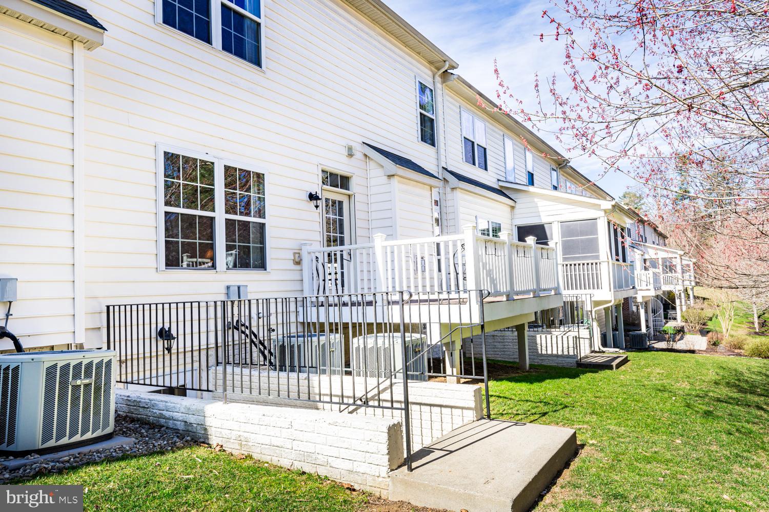 ENCLAVE AT ELLICOTT STATION - Residential