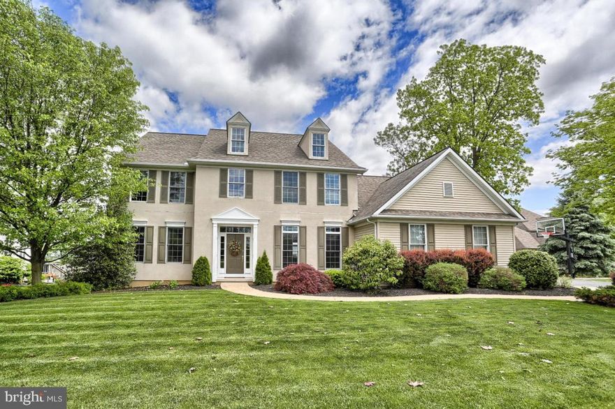 4 bedroom home in Lampeter Strasburg.  Hardwood flooring, first floor office and kitchen with breakfast bar, island, recessed lighting, tile backsplash and walk in panty.  Master suite with soaking tub in master bath.  Rear deck leads to flat, spacious backyard. 3 car garage.