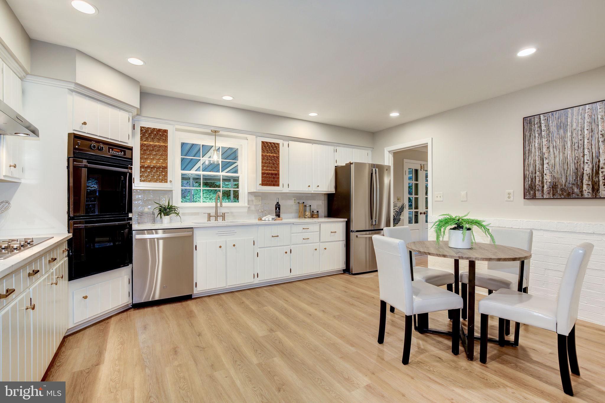 BANNOCKBURN ESTATES - Residential