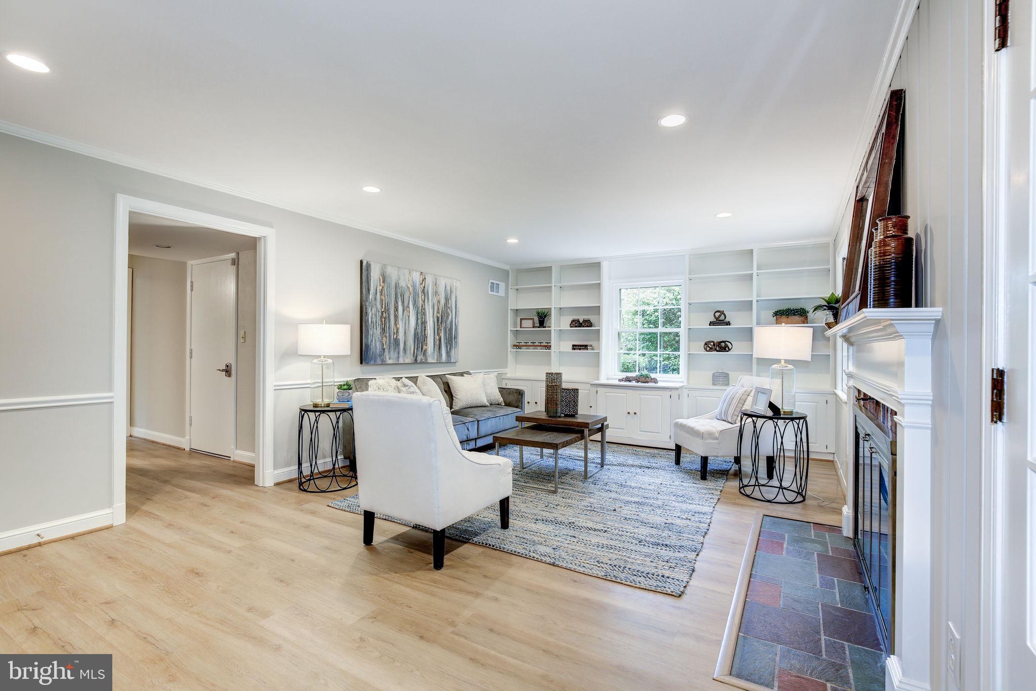 BANNOCKBURN ESTATES - Residential