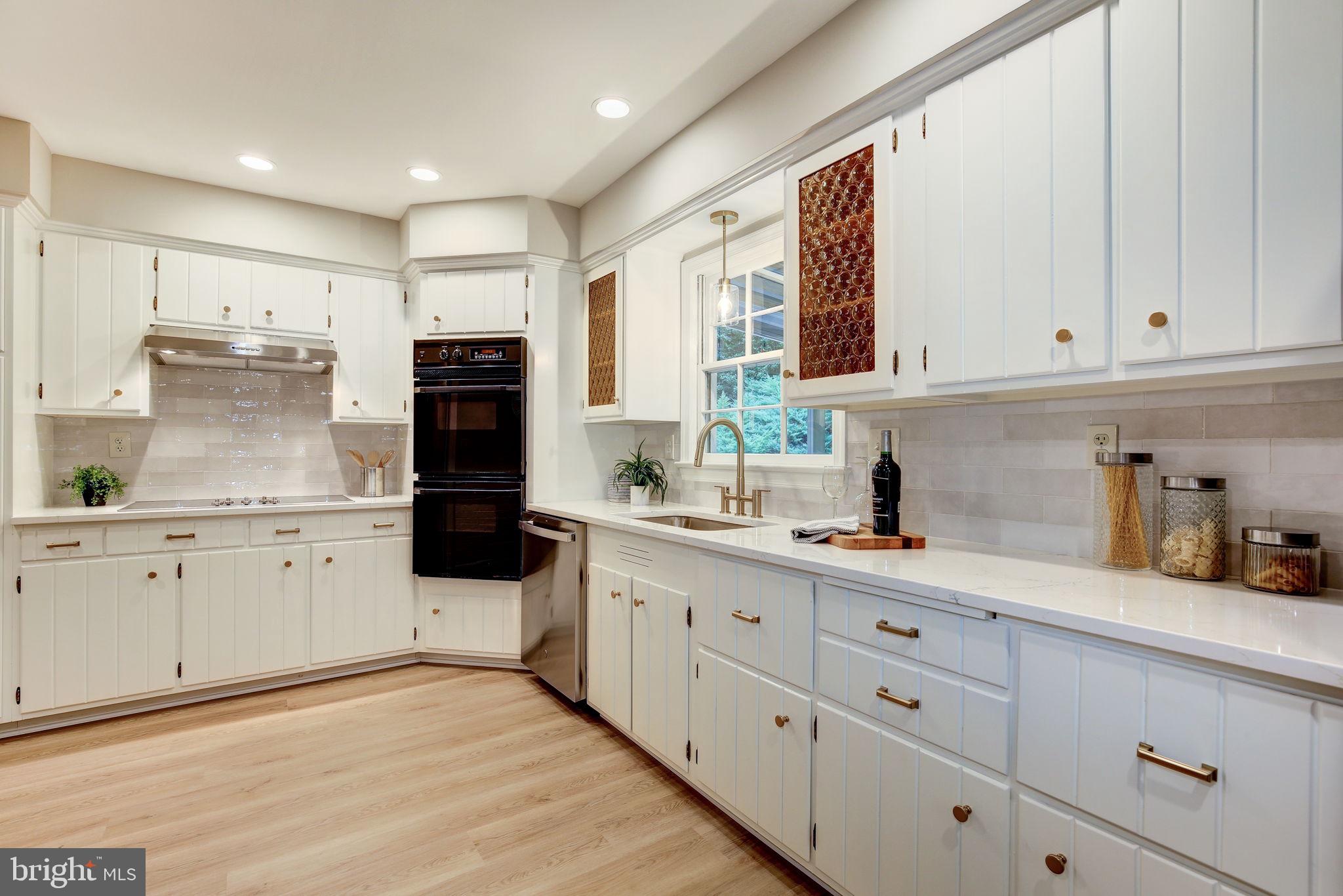 BANNOCKBURN ESTATES - Residential