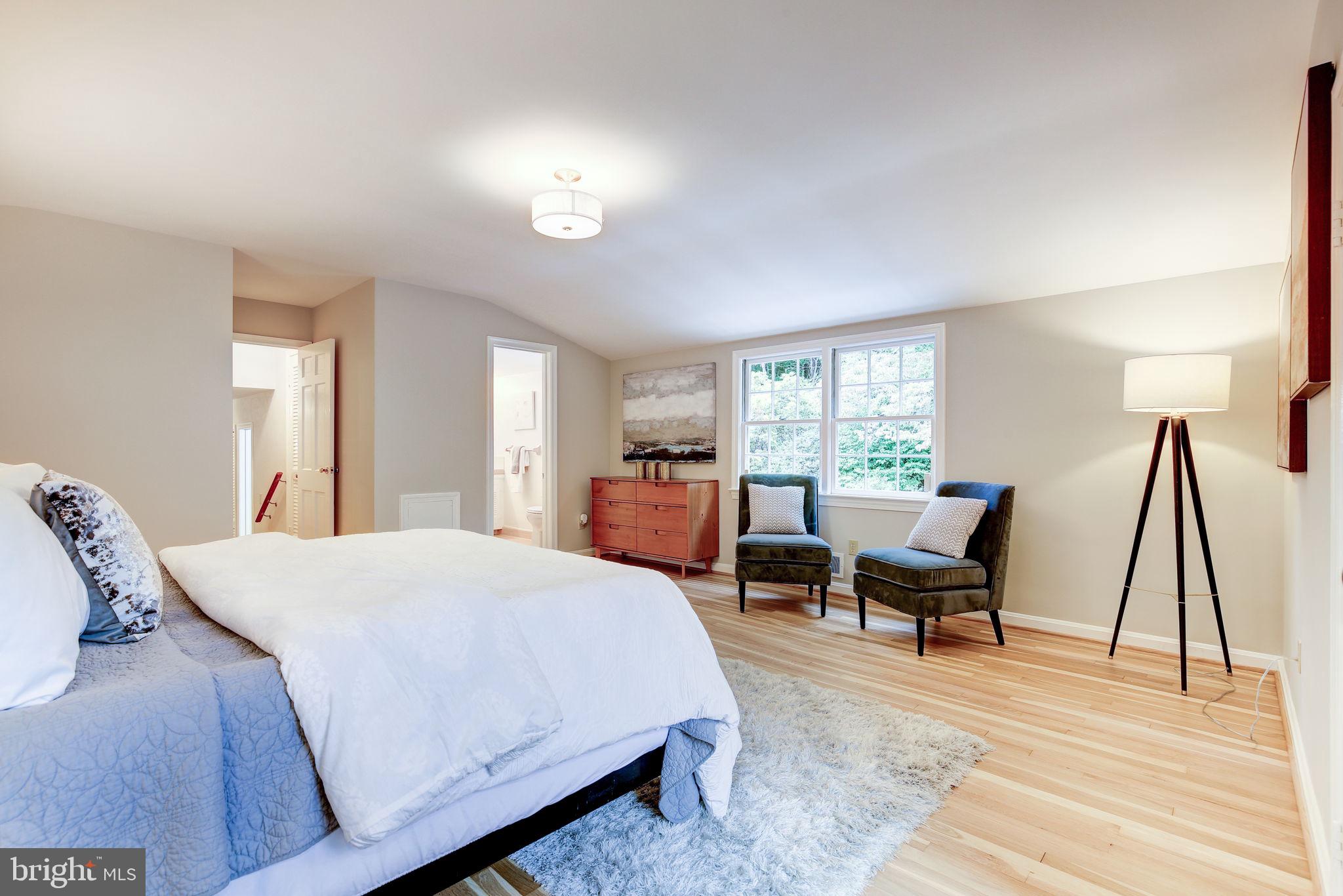 BANNOCKBURN ESTATES - Residential