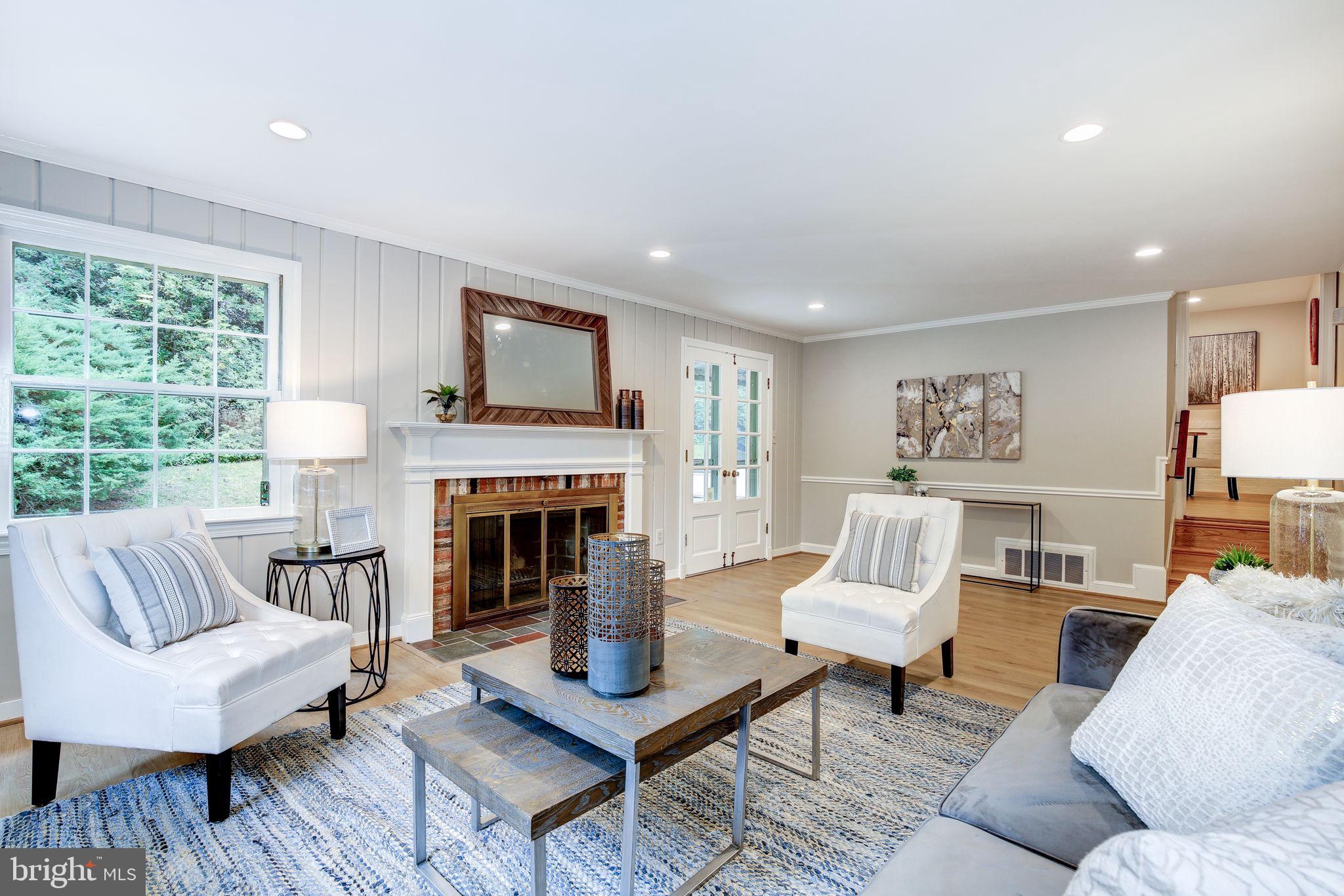 BANNOCKBURN ESTATES - Residential