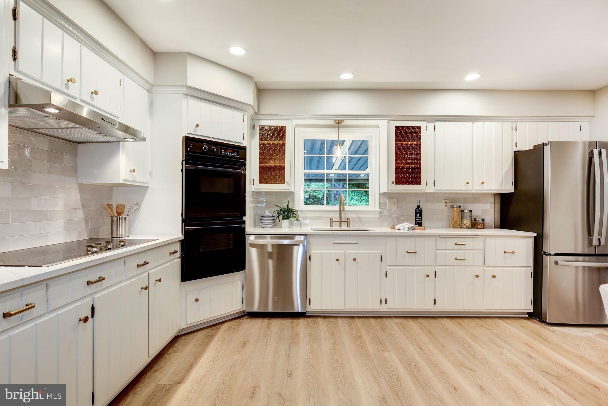 BANNOCKBURN ESTATES - Residential