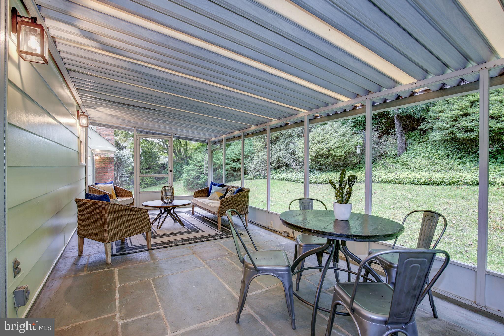 BANNOCKBURN ESTATES - Residential