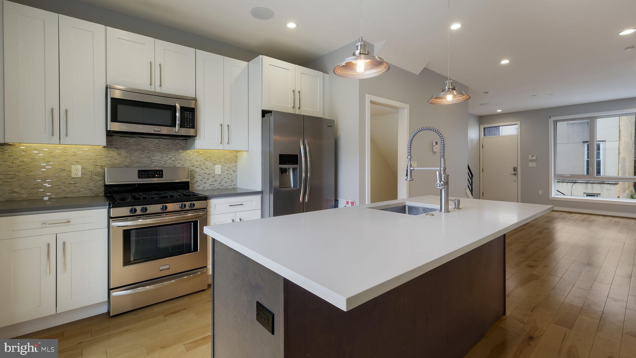 POINT BREEZE - Residential Lease