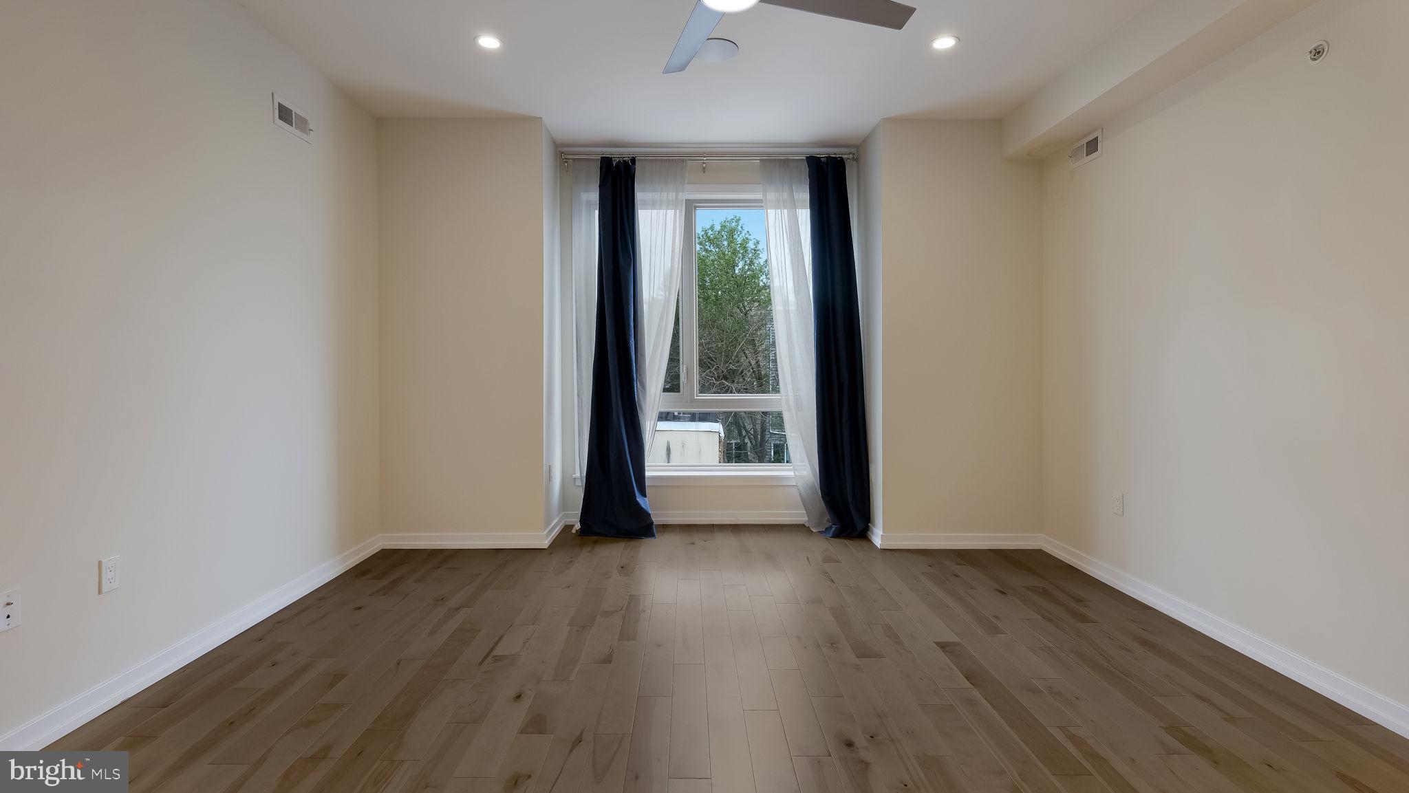 POINT BREEZE - Residential Lease