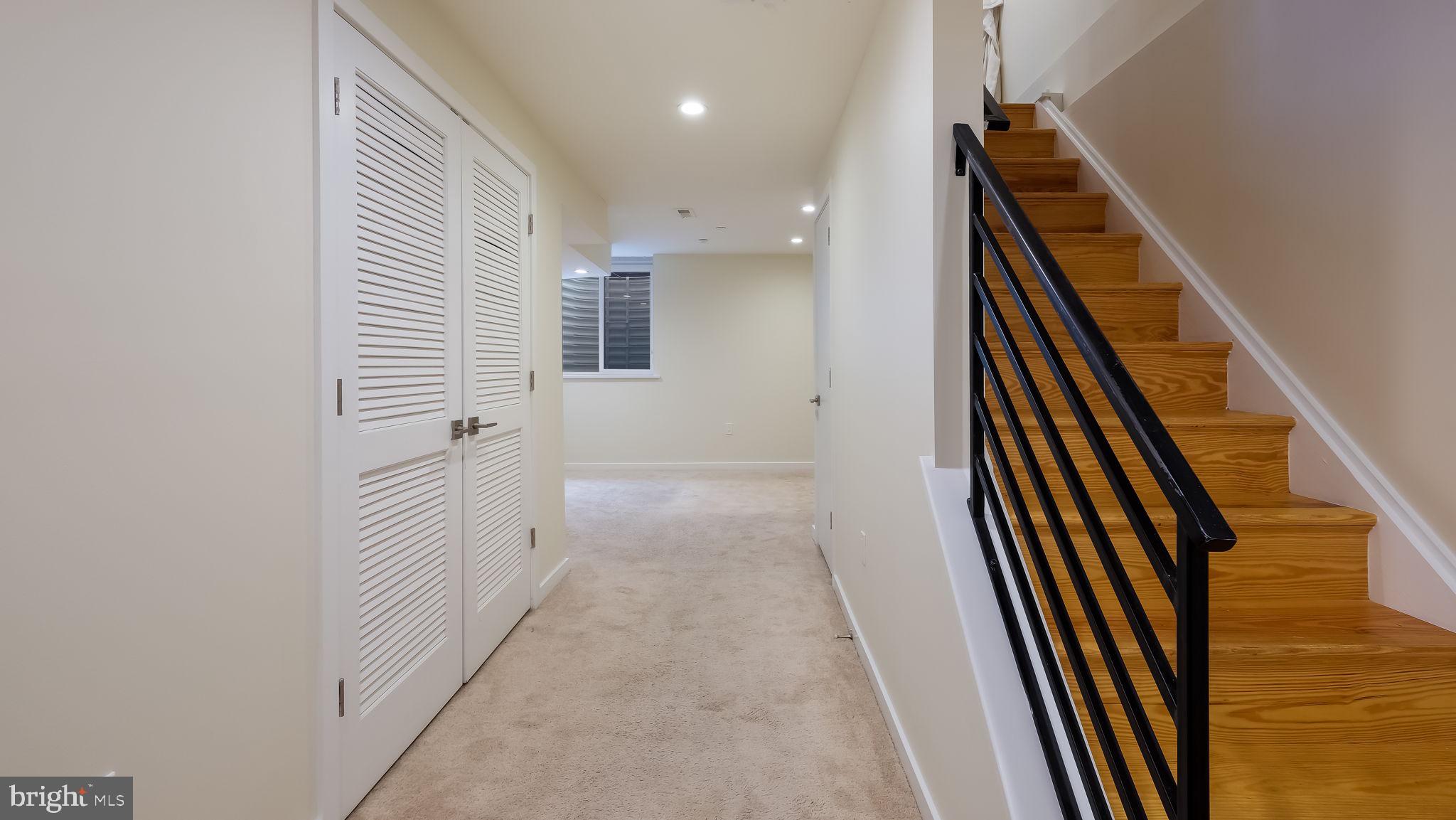 POINT BREEZE - Residential Lease