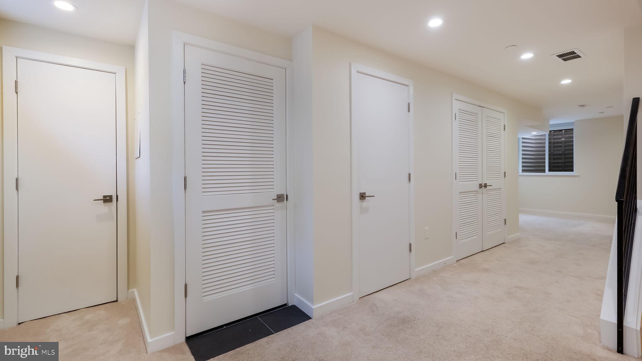 POINT BREEZE - Residential Lease