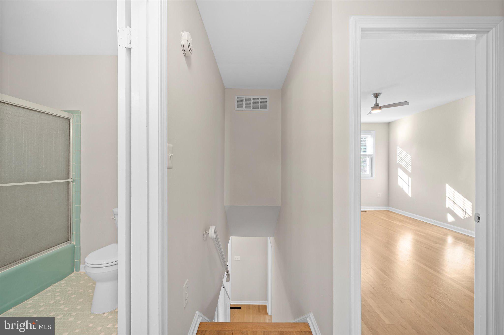 CAMBRIDGE STATION - Residential Lease