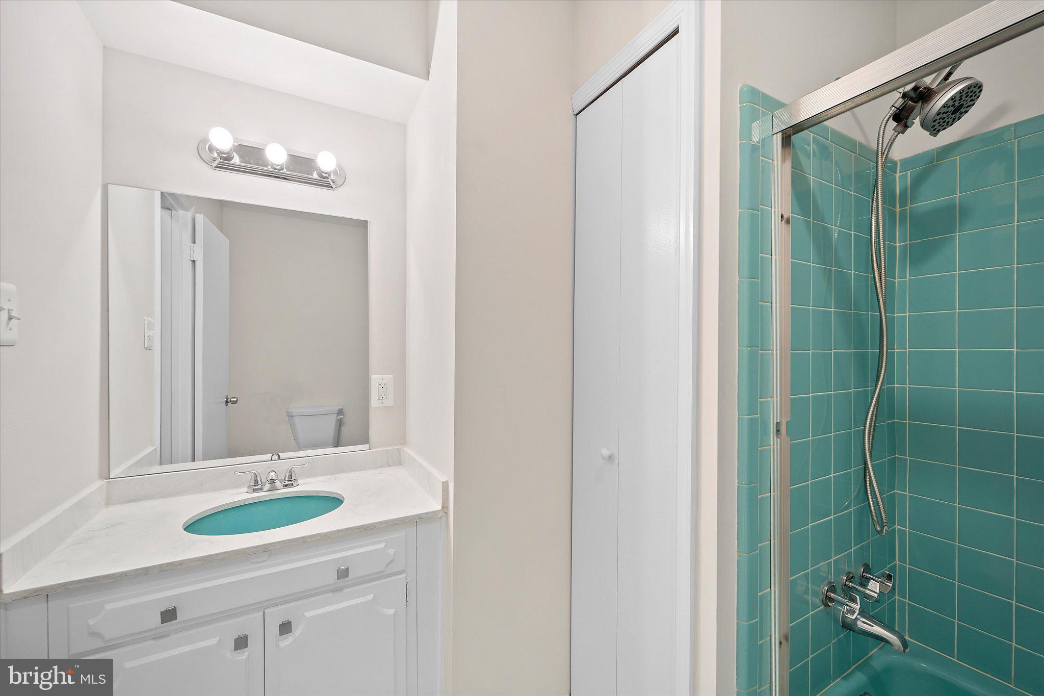 CAMBRIDGE STATION - Residential Lease