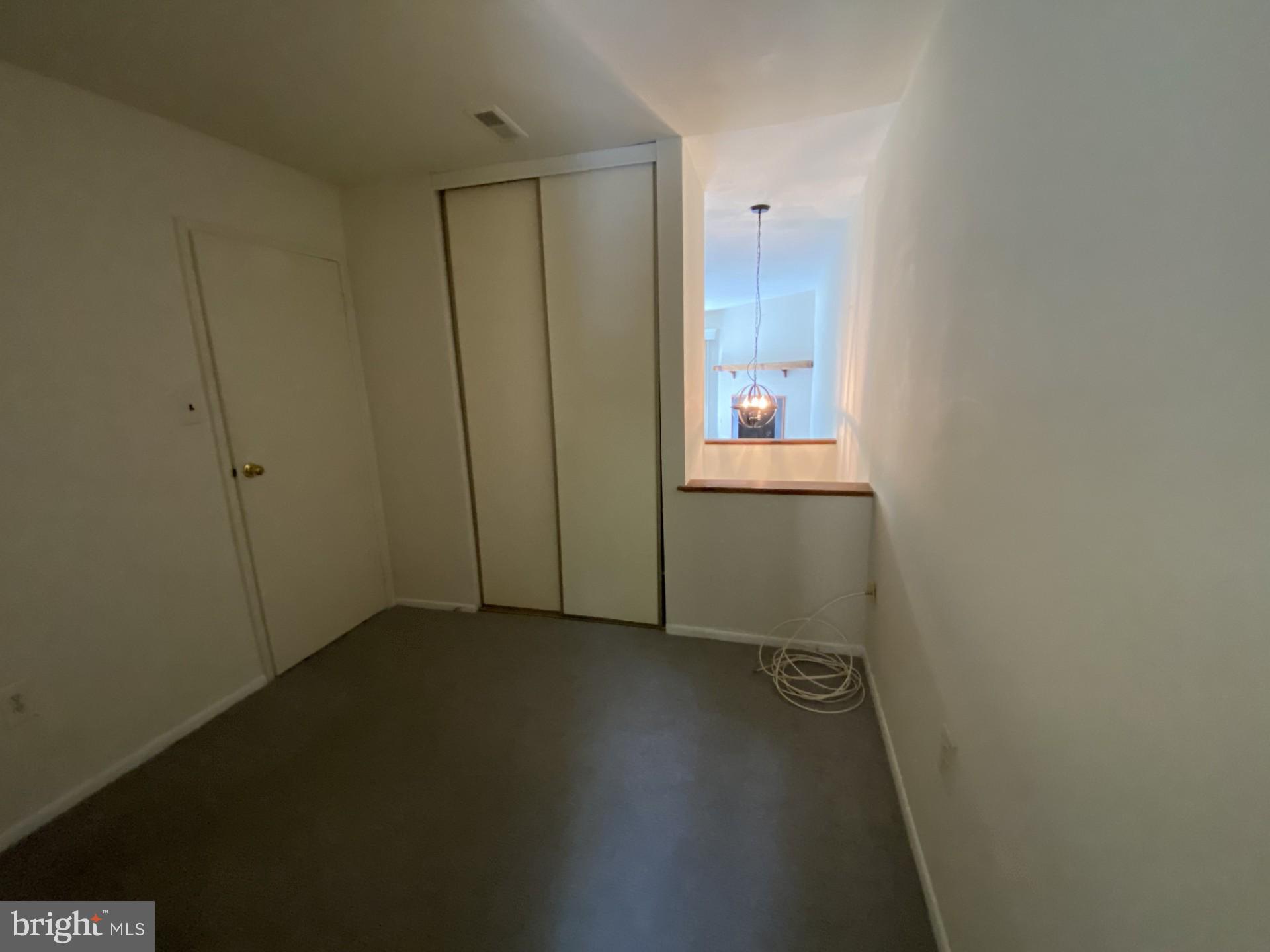 PAINTERS CROSSING - Residential Lease