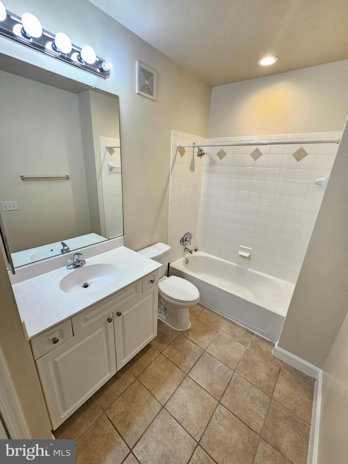 THE FITZ - Residential Lease