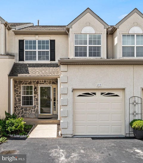 Photo for 713 WHITETAIL CIRCLE