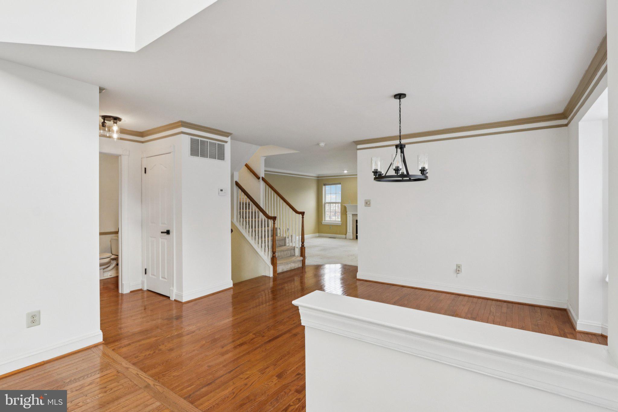 BELCOURT MANOR - Residential