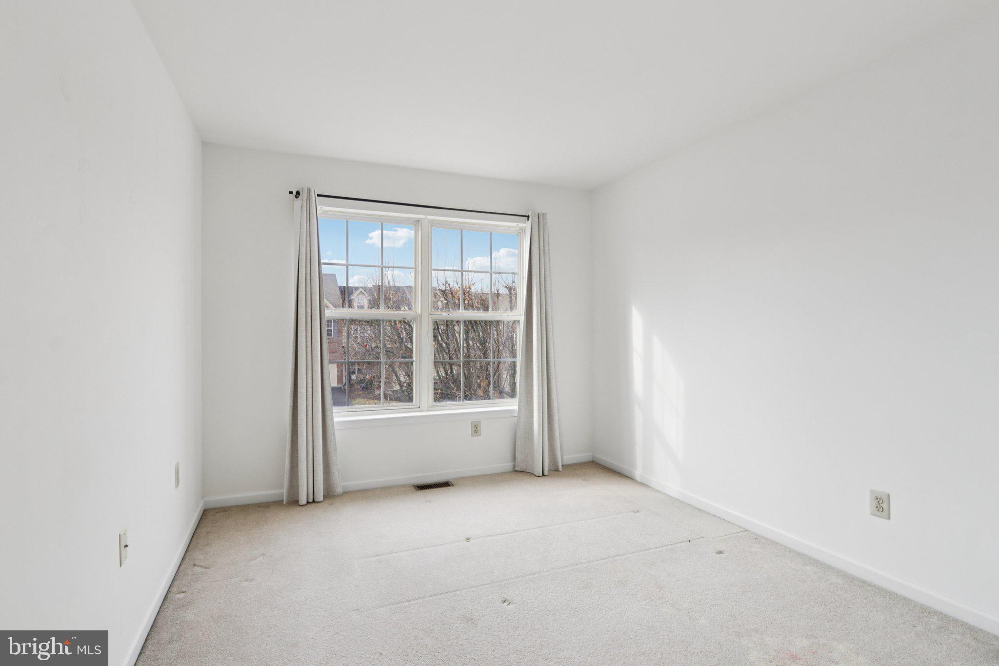 BELCOURT MANOR - Residential