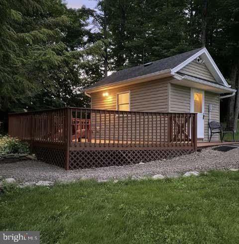 Homes For Sale - 439 Butternut Road<br/> NEWFOUNDLAND, PA 18445