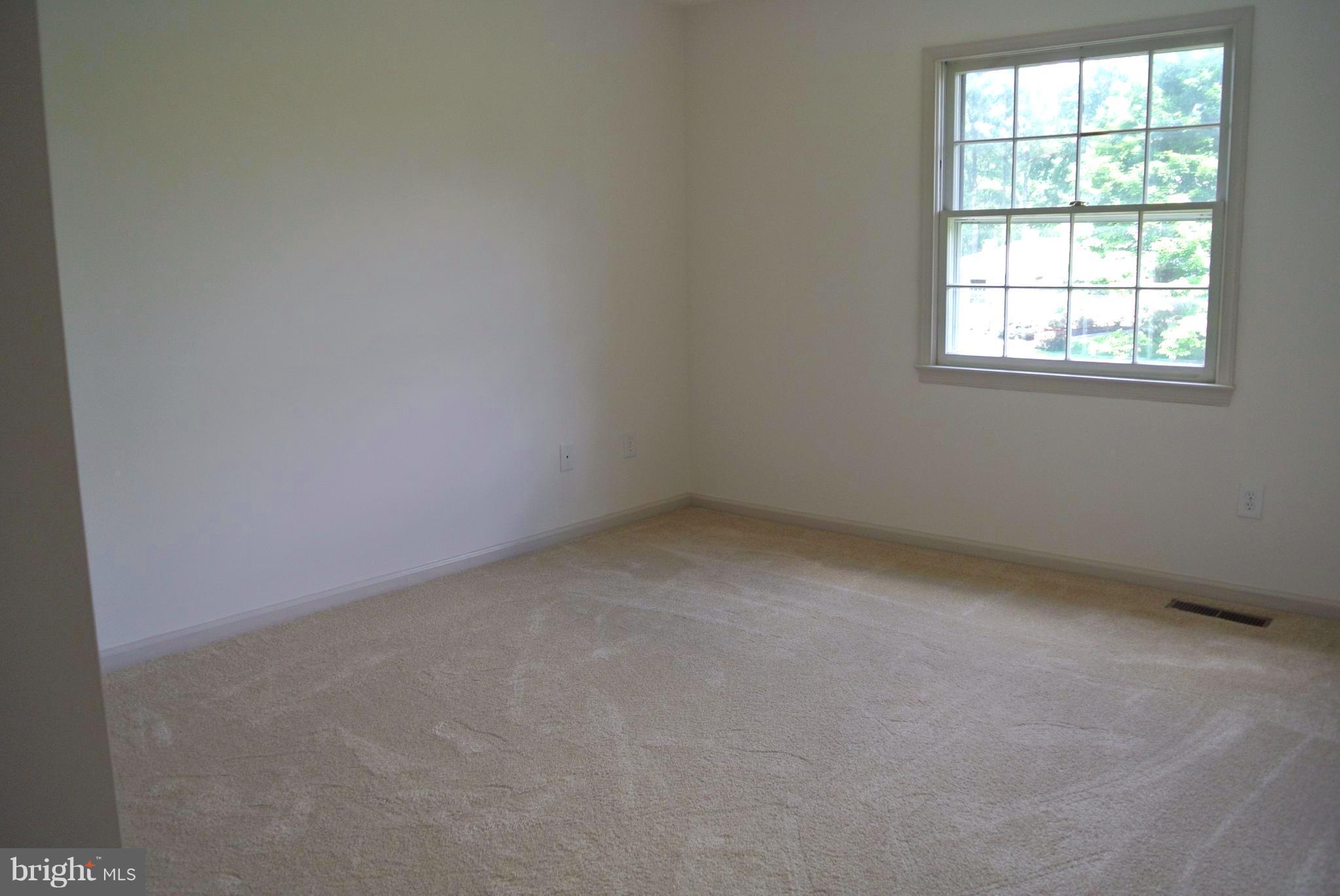 LANGLEY OAKS - Residential Lease