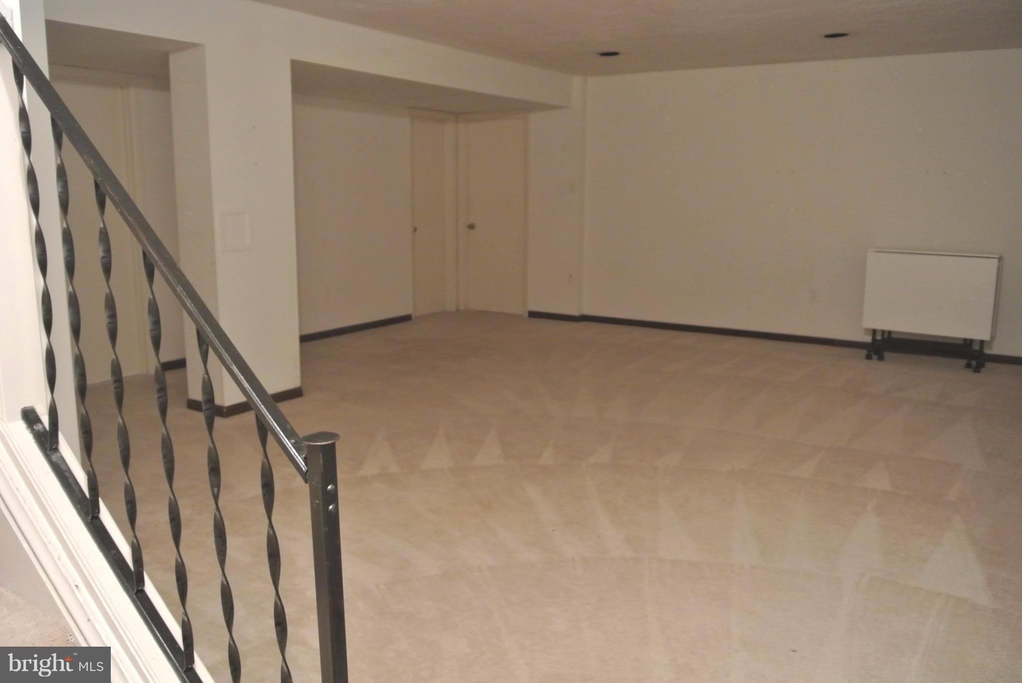 LANGLEY OAKS - Residential Lease