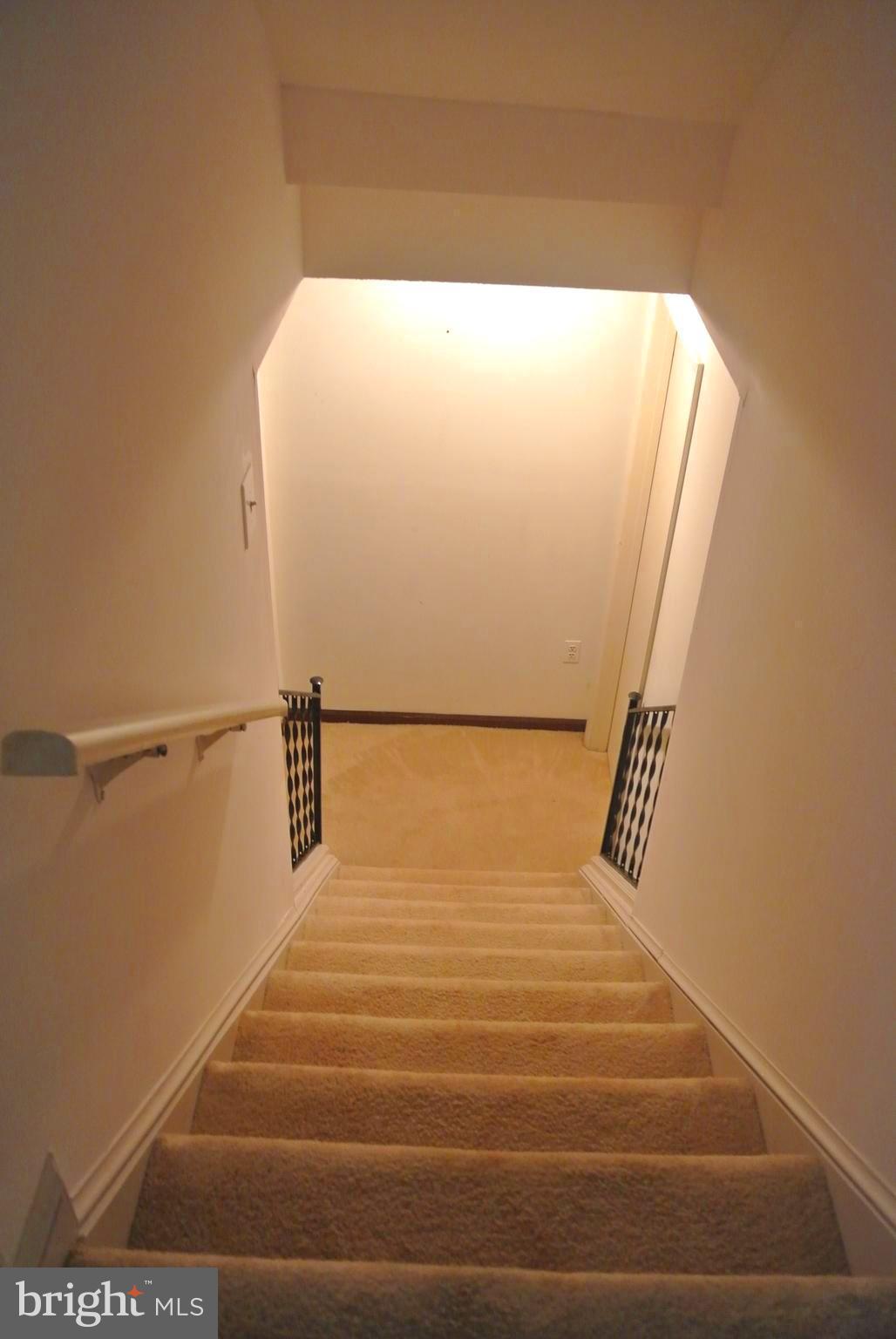 LANGLEY OAKS - Residential Lease