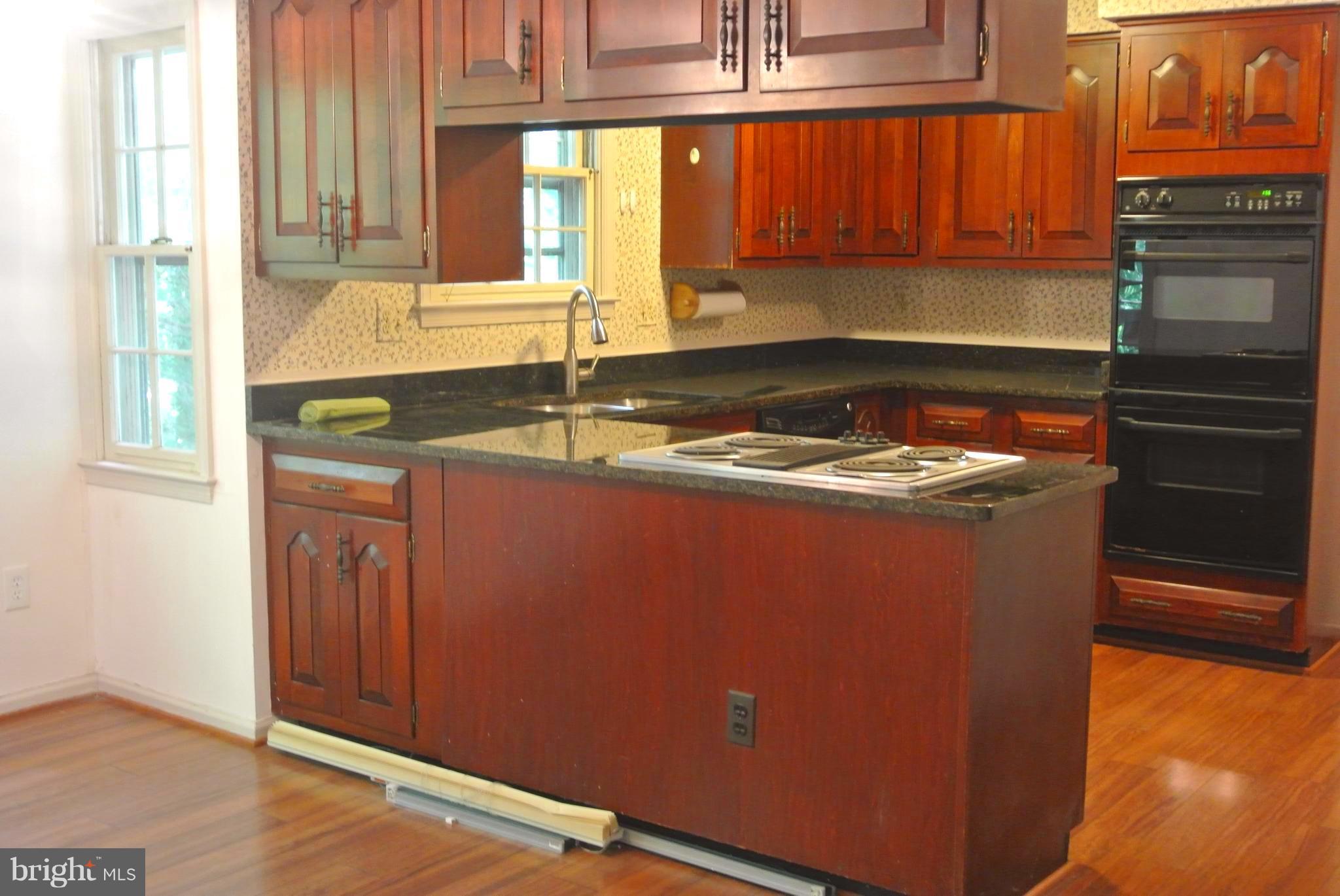 LANGLEY OAKS - Residential Lease