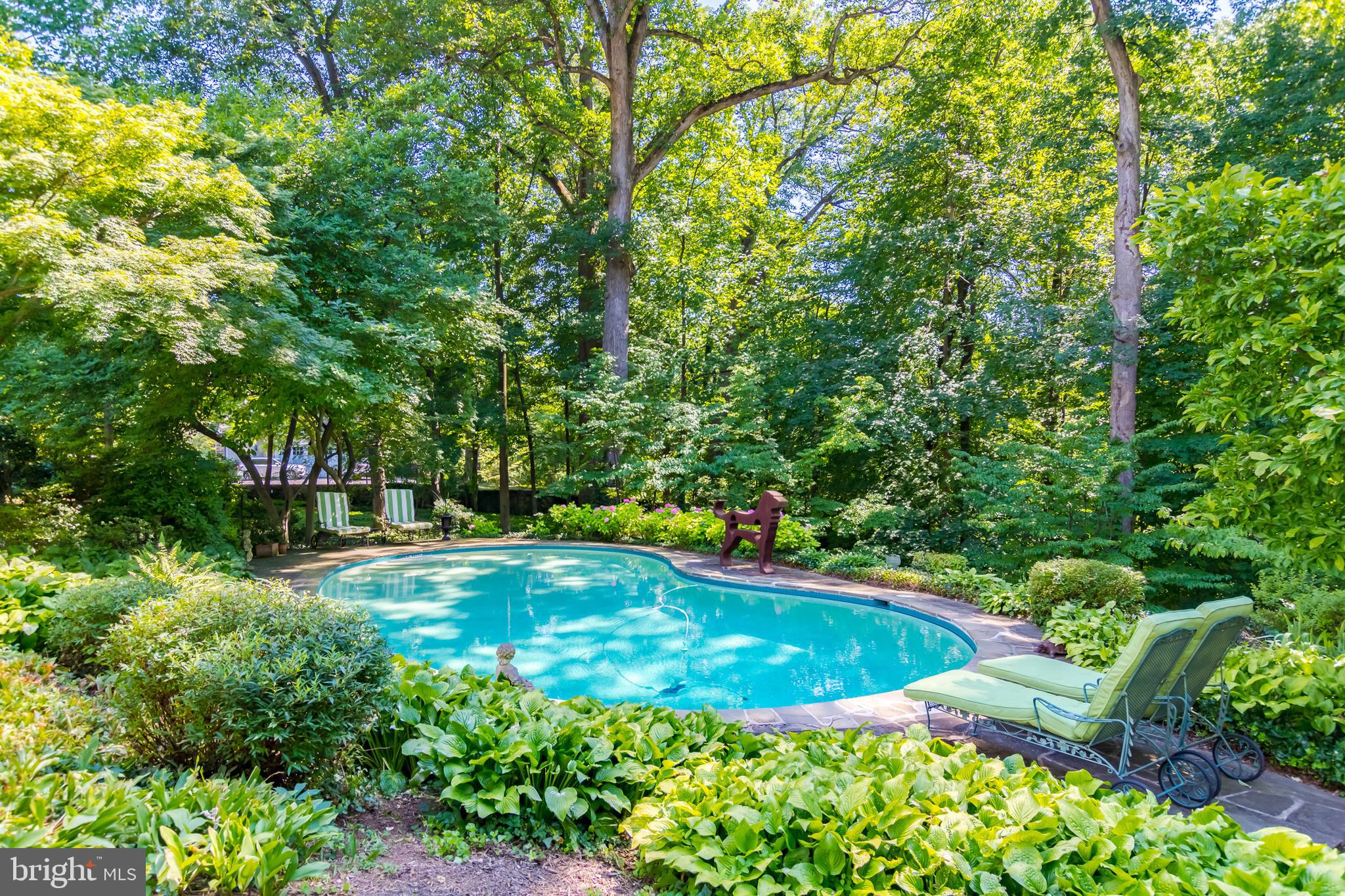 ROLAND PARK - Residential