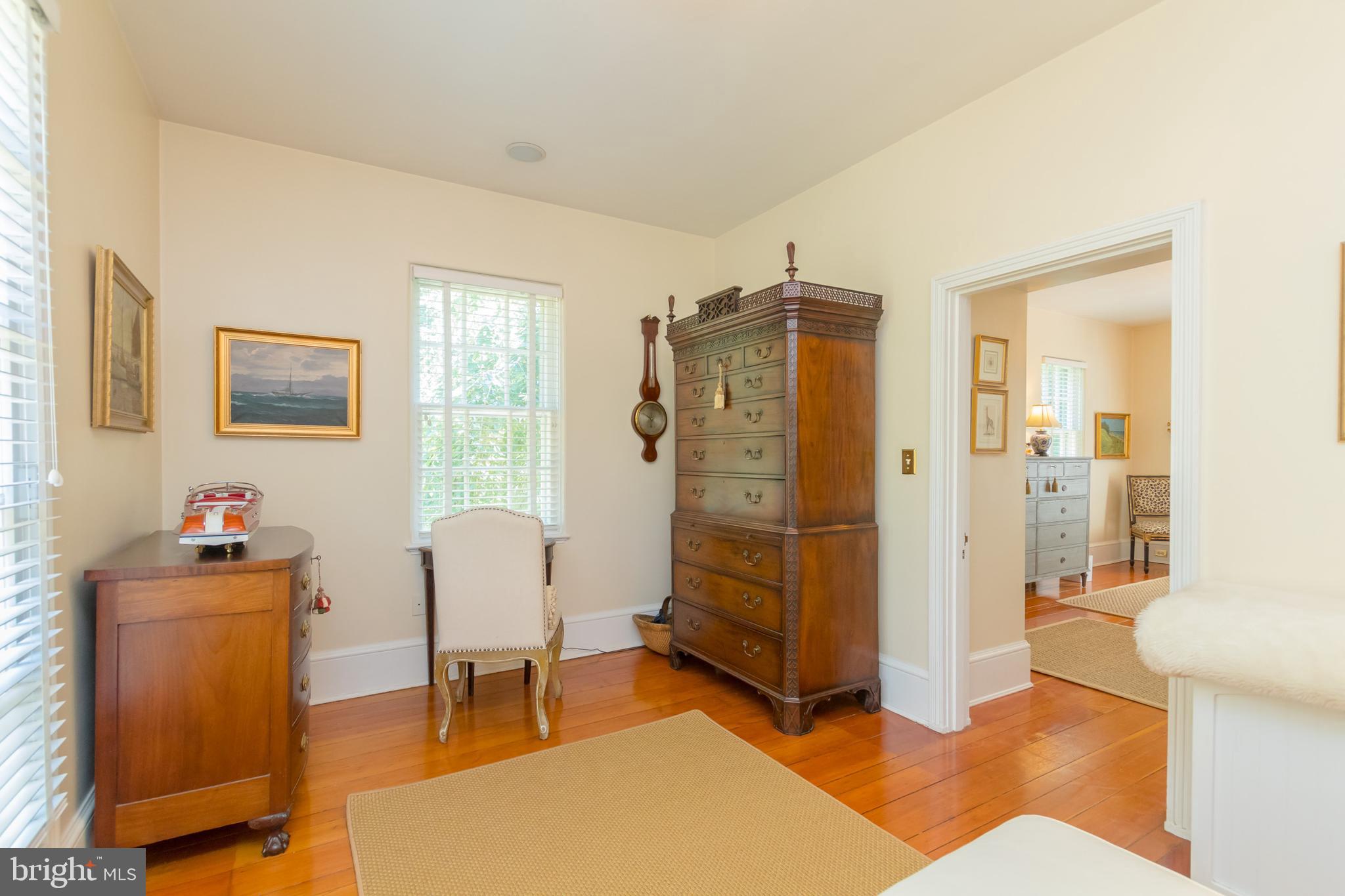 ROLAND PARK - Residential