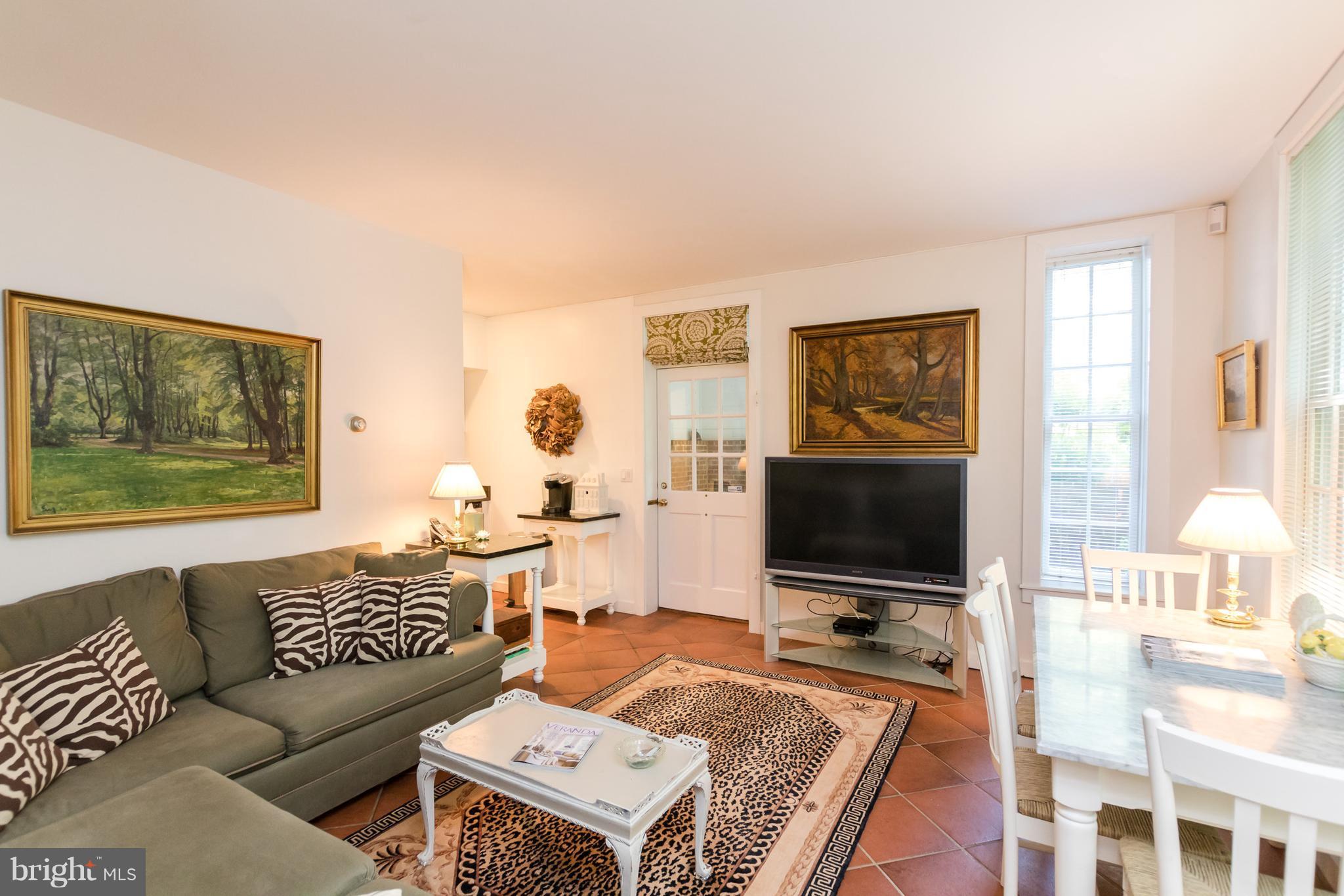 ROLAND PARK - Residential