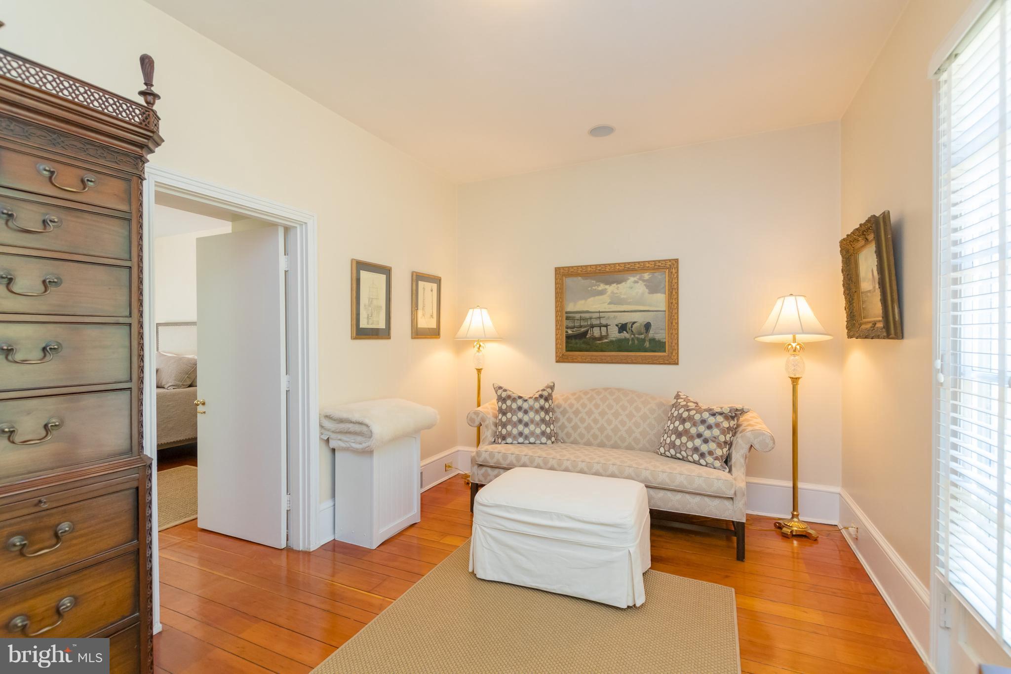 ROLAND PARK - Residential