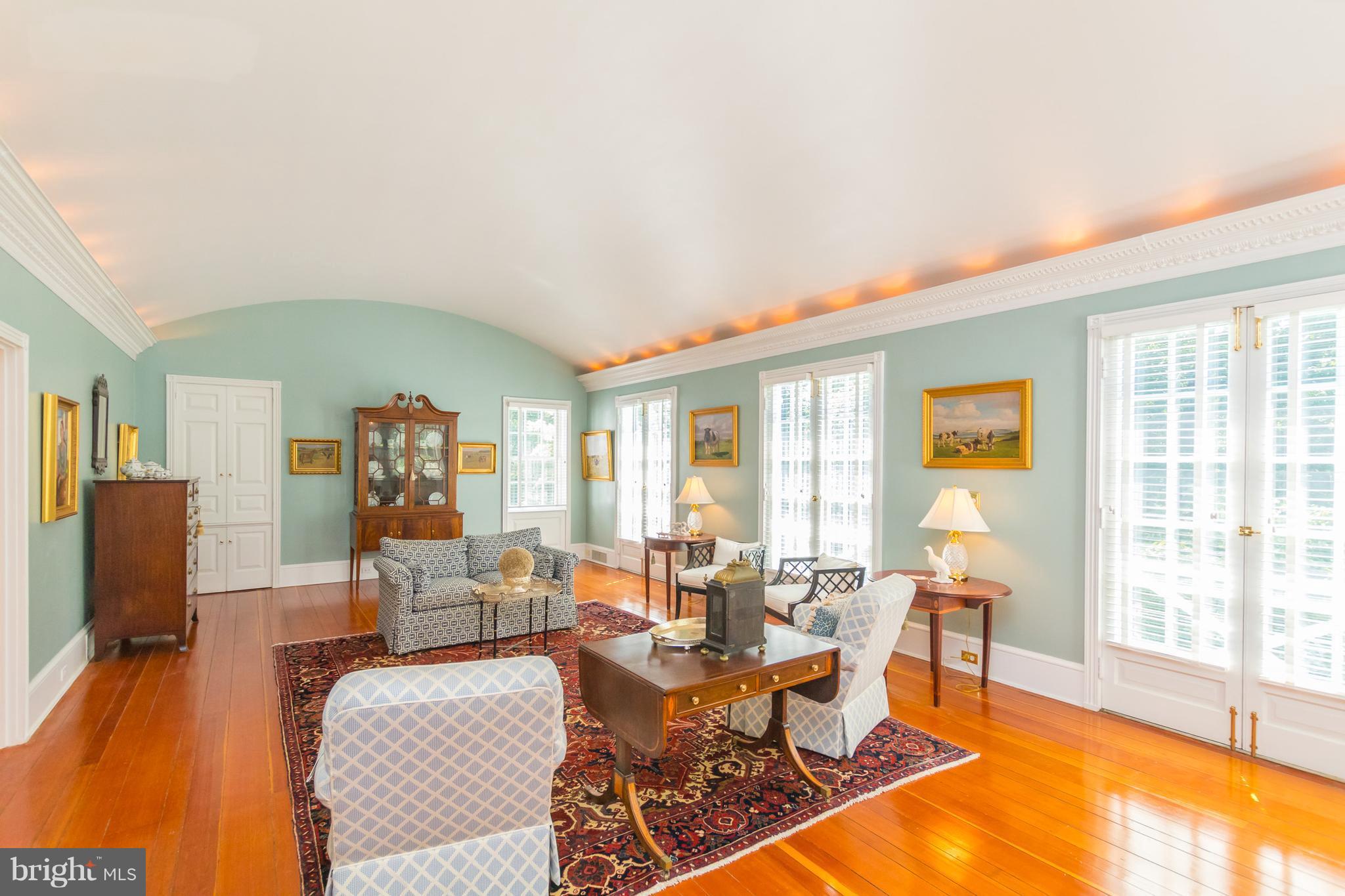 ROLAND PARK - Residential