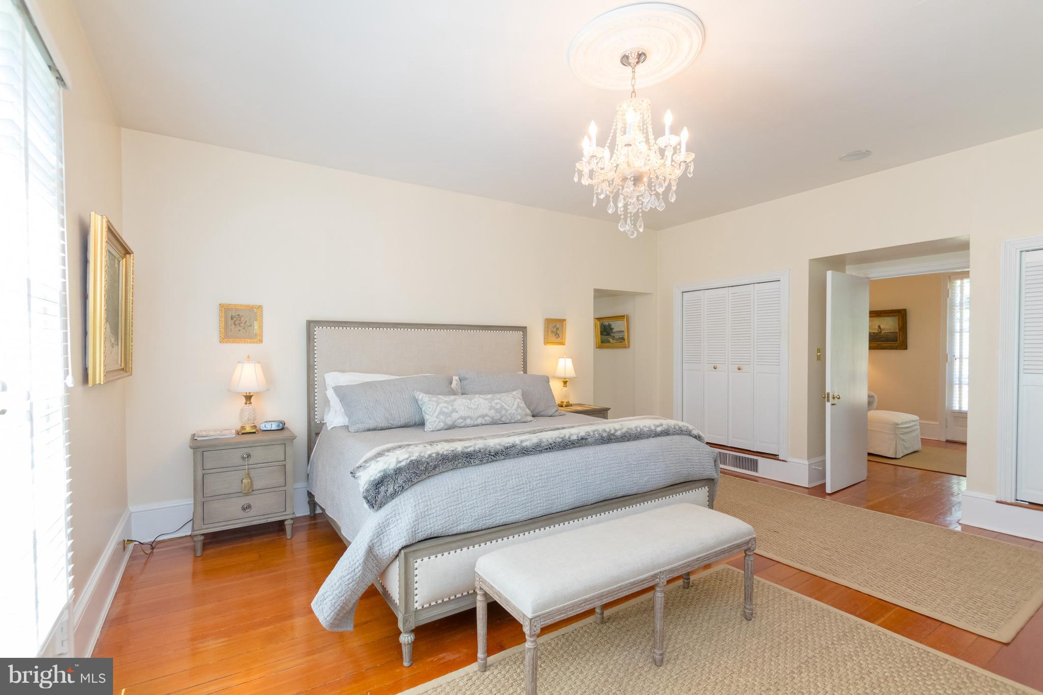 ROLAND PARK - Residential