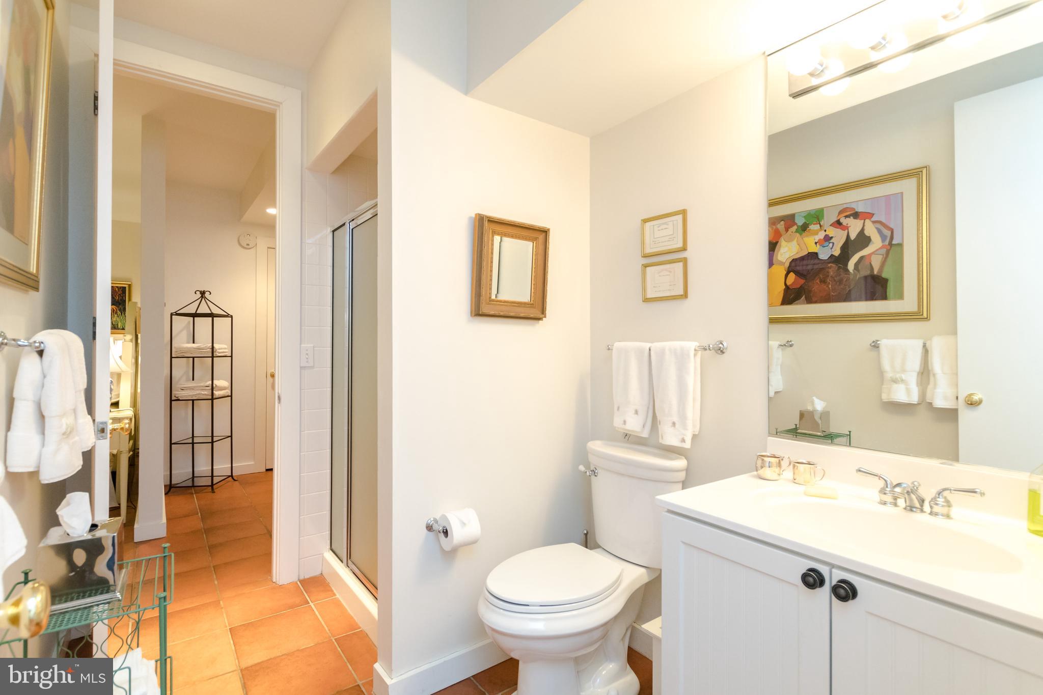 ROLAND PARK - Residential