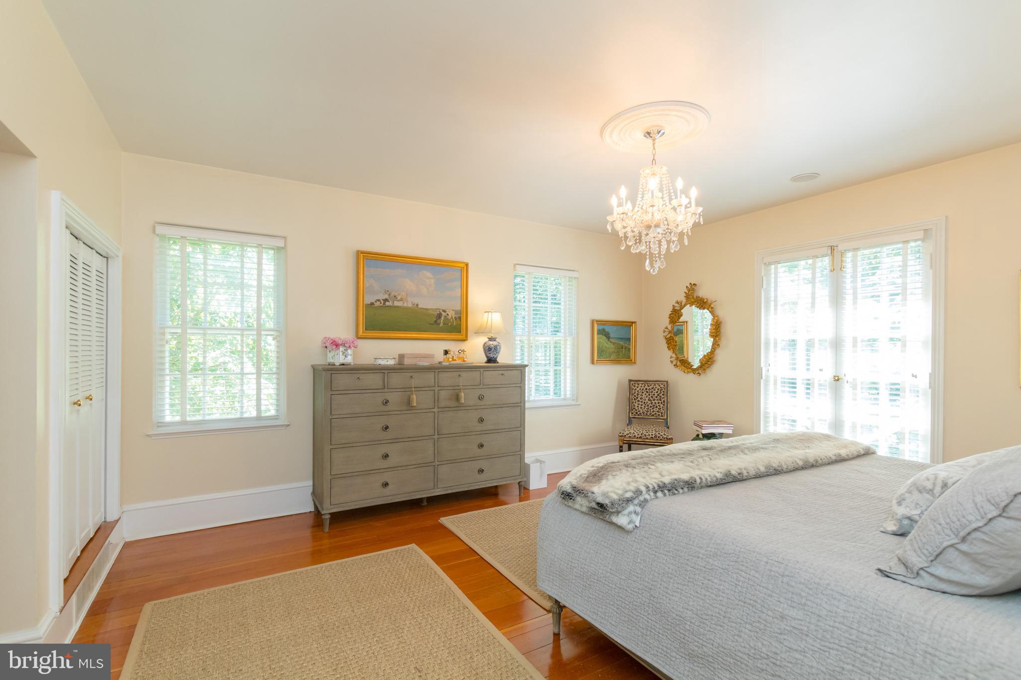 ROLAND PARK - Residential