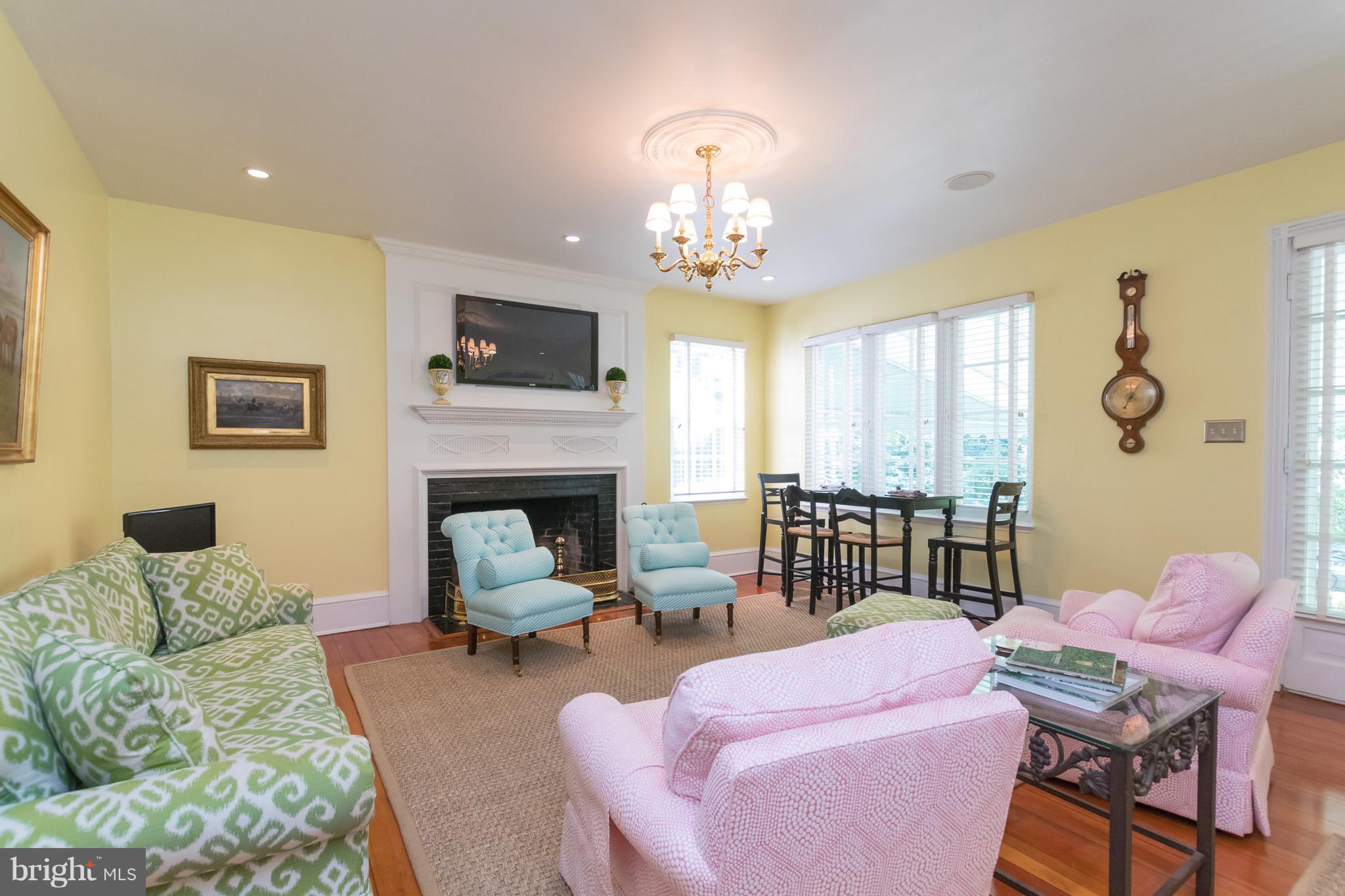 ROLAND PARK - Residential