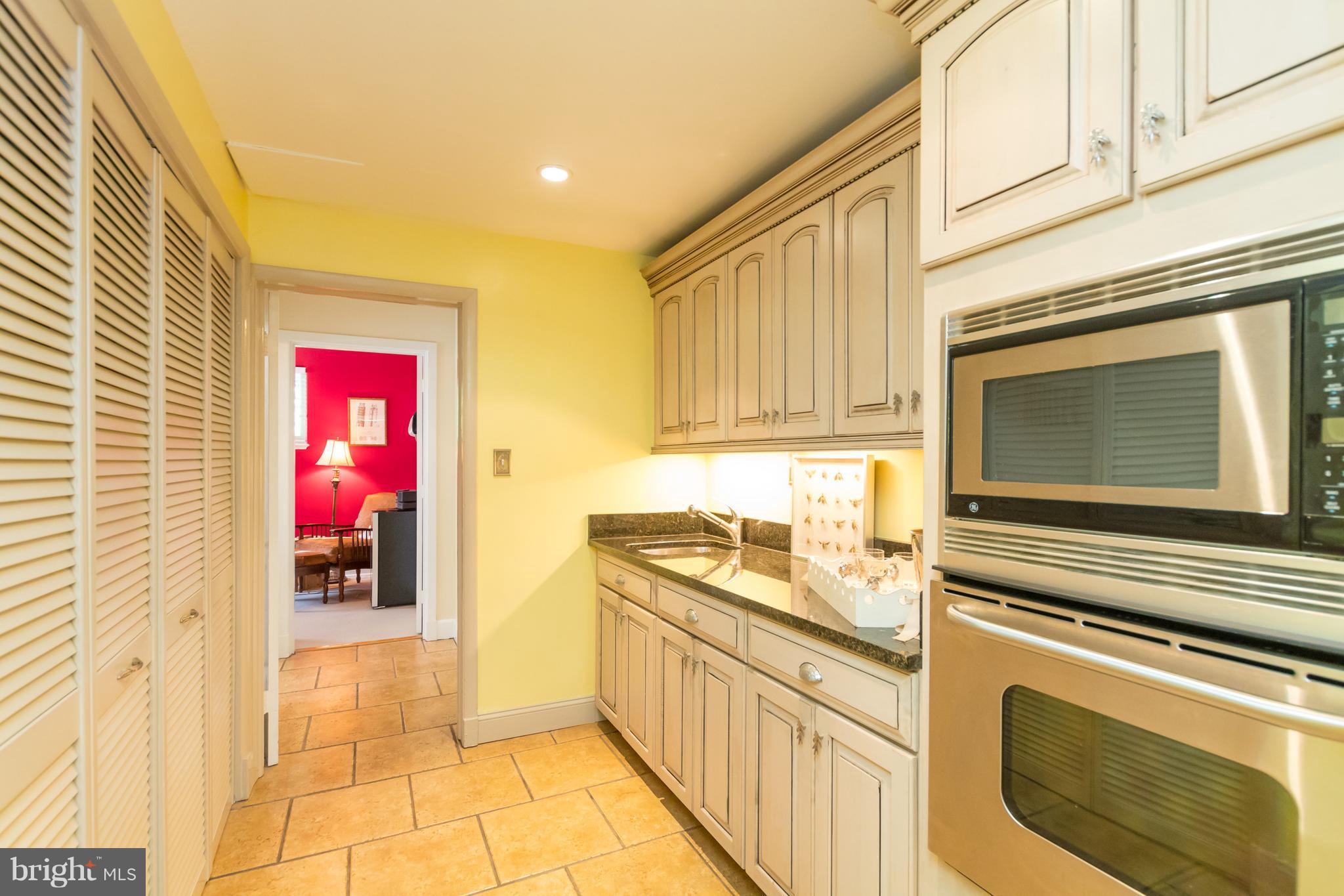 ROLAND PARK - Residential