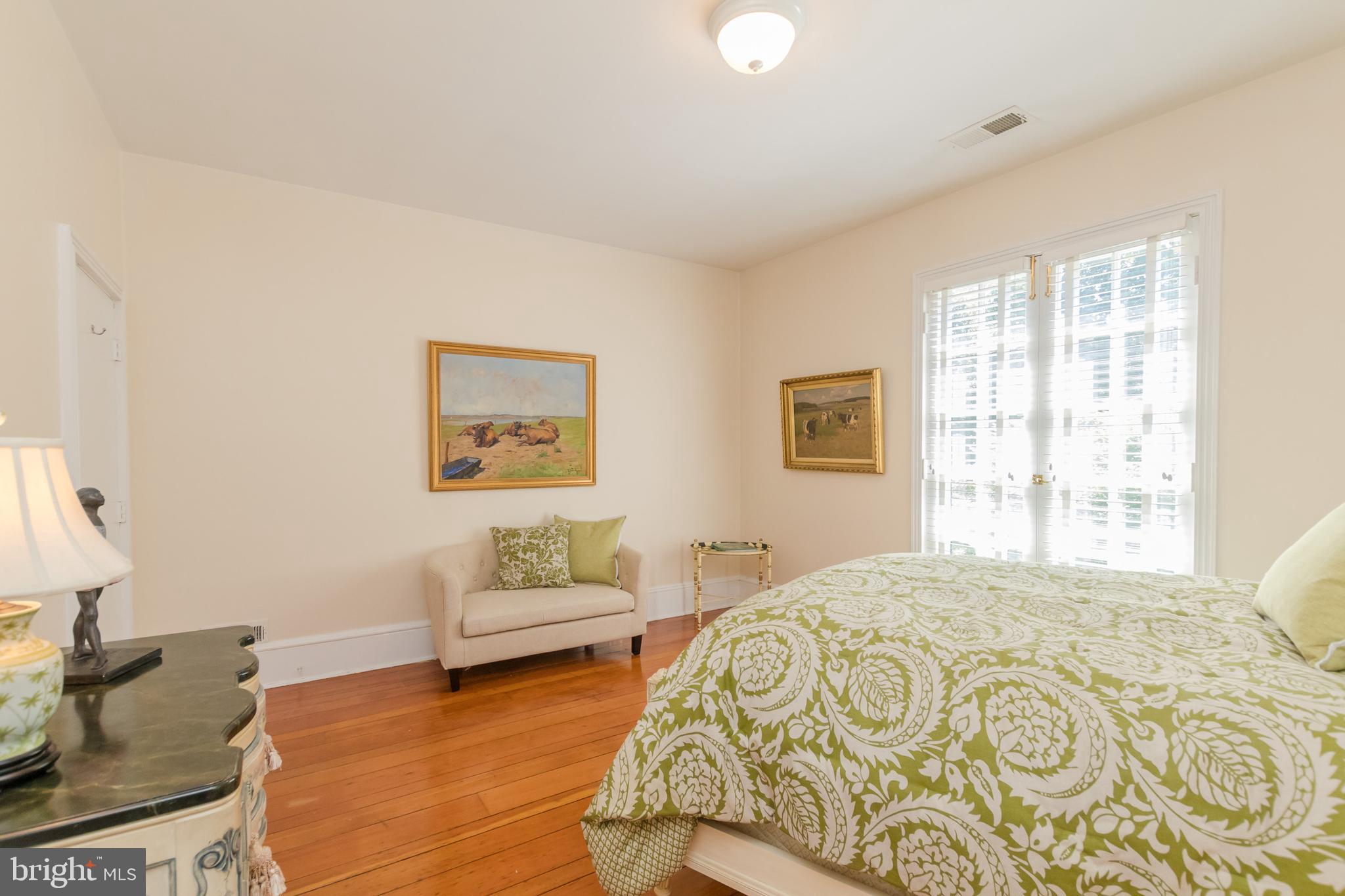 ROLAND PARK - Residential