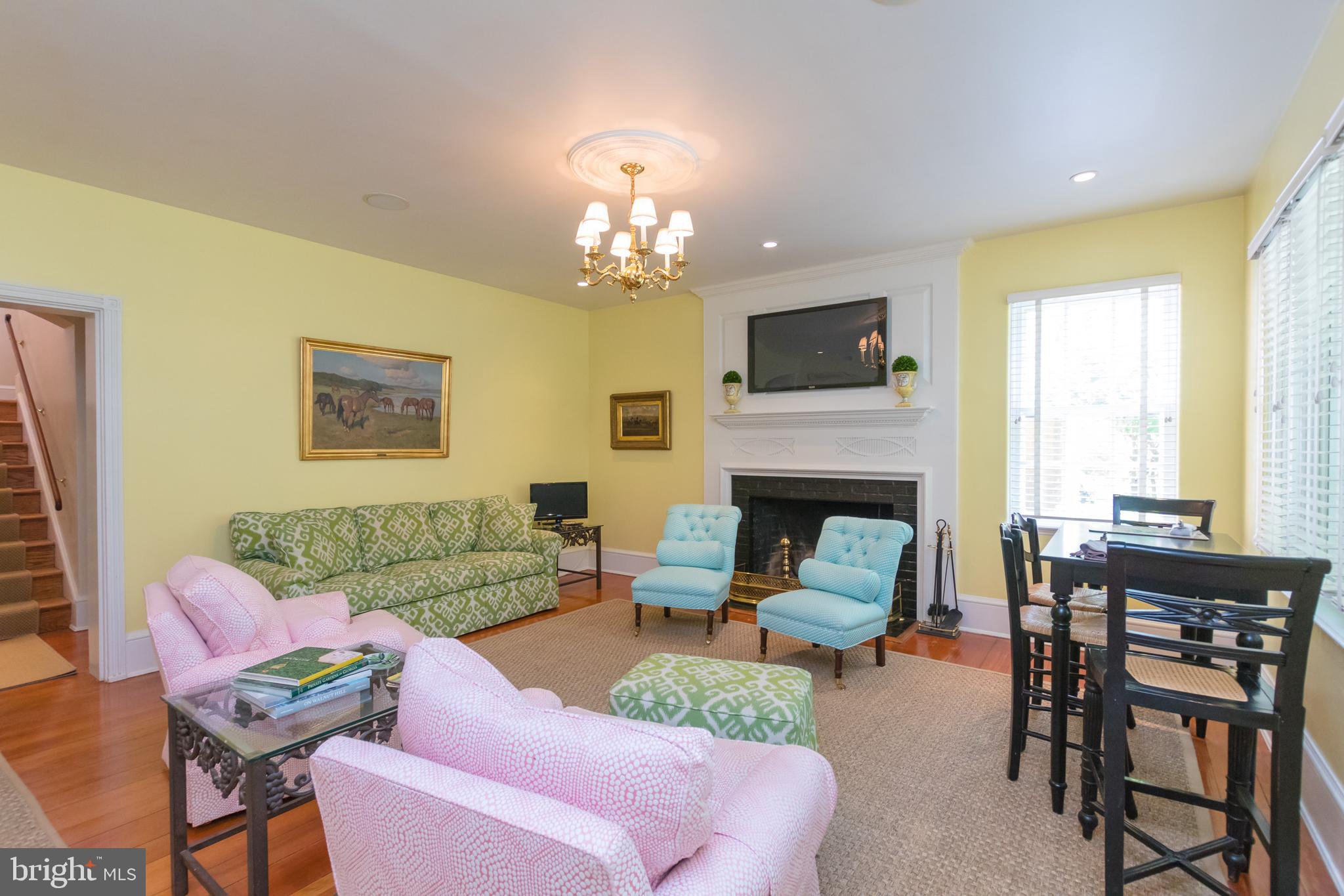 ROLAND PARK - Residential