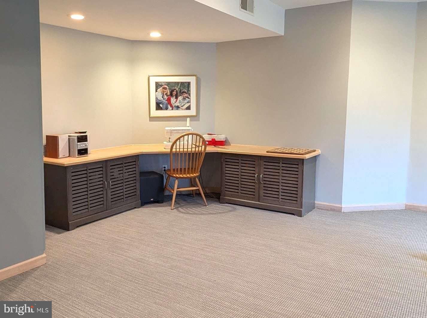 MEADOWCROFT - Residential