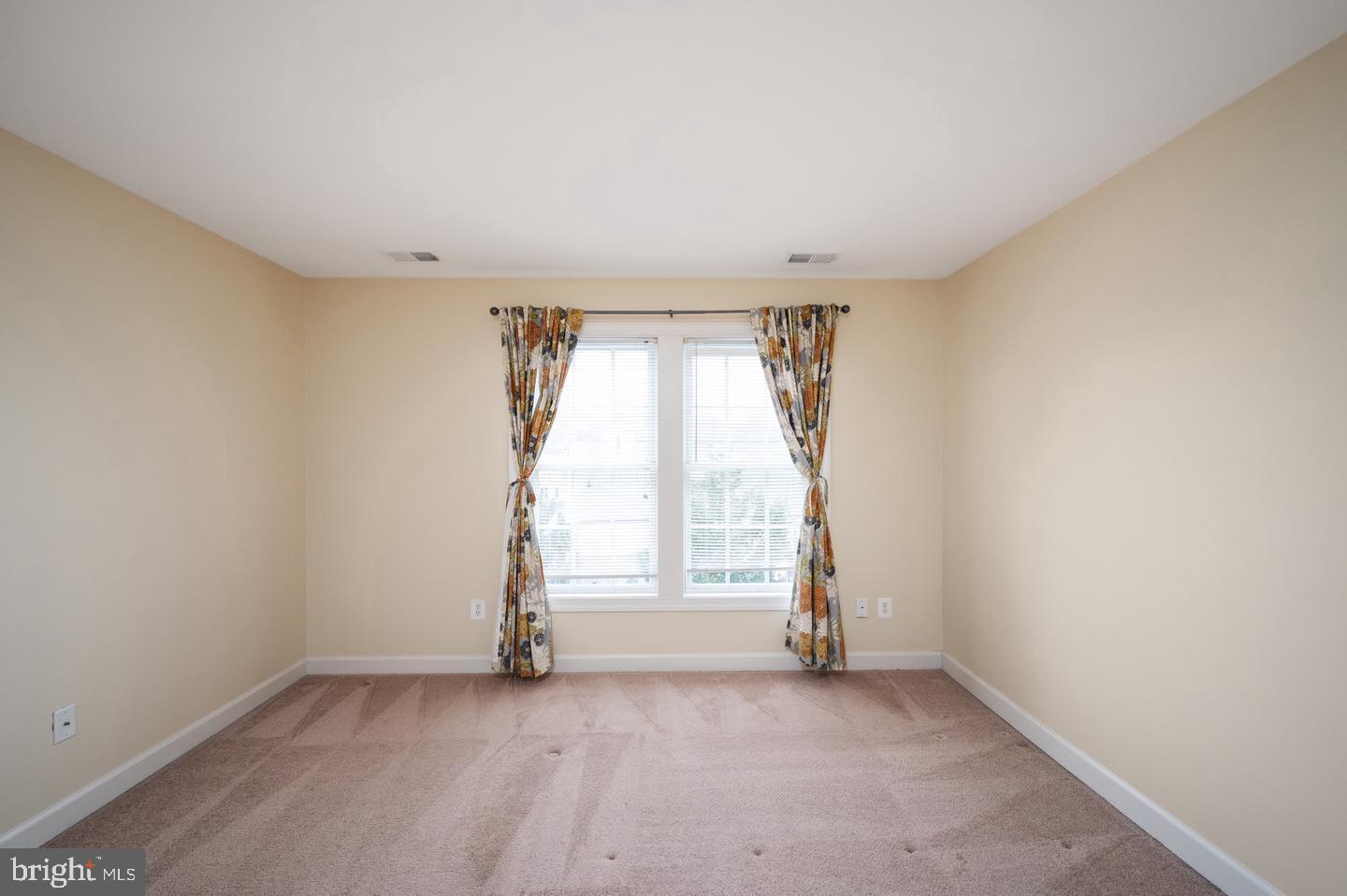 PRESERVE AT SMITH RUN - Residential Lease